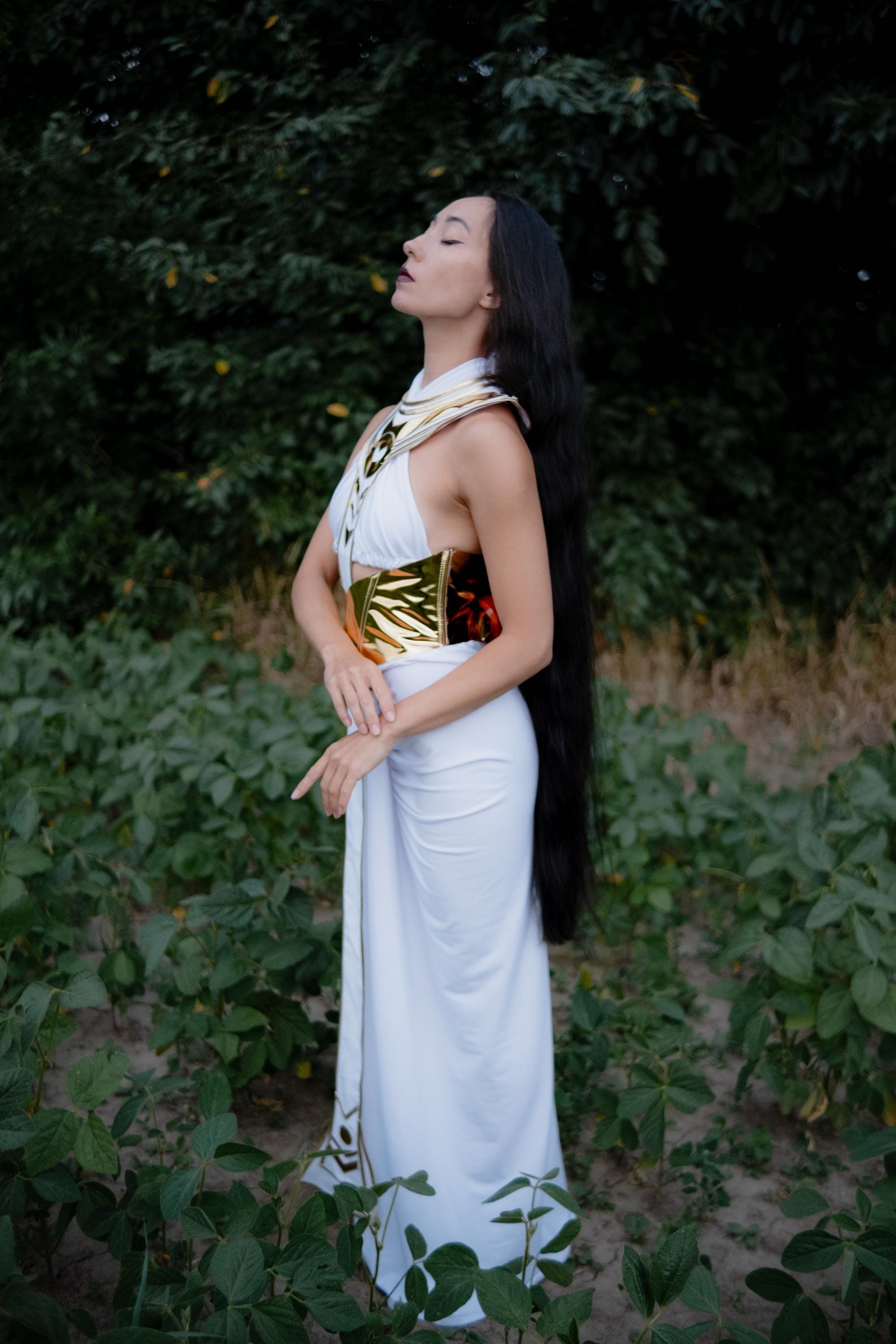 White and Gold Goddess Egyptian Costume – Fantasy Priestess Cosplay Dress & Mythical Characters