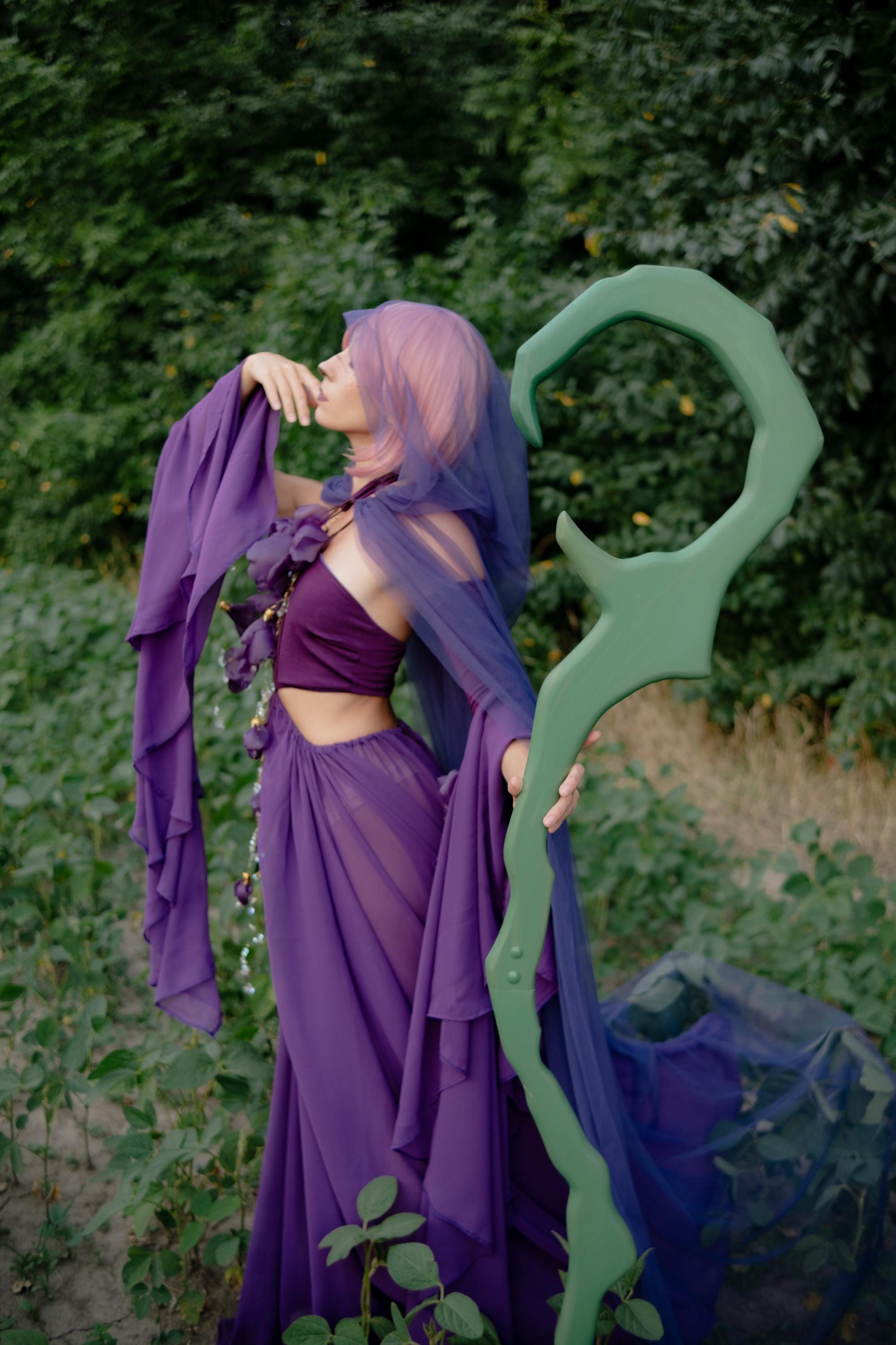 Root of Power Wooden Staff – Druid Prop, Fantasy Wizard Staff, Cosplay Nature Magic Cane, Elven Forest Wand