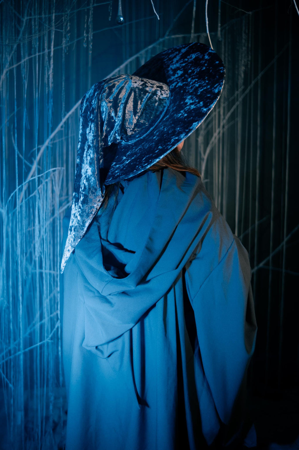 Gray Crushed Velvet Wizard Hat – Handmade Fantasy Outfit, Medieval Renaissance Costume Accessory, Custom Elven Magic Hat