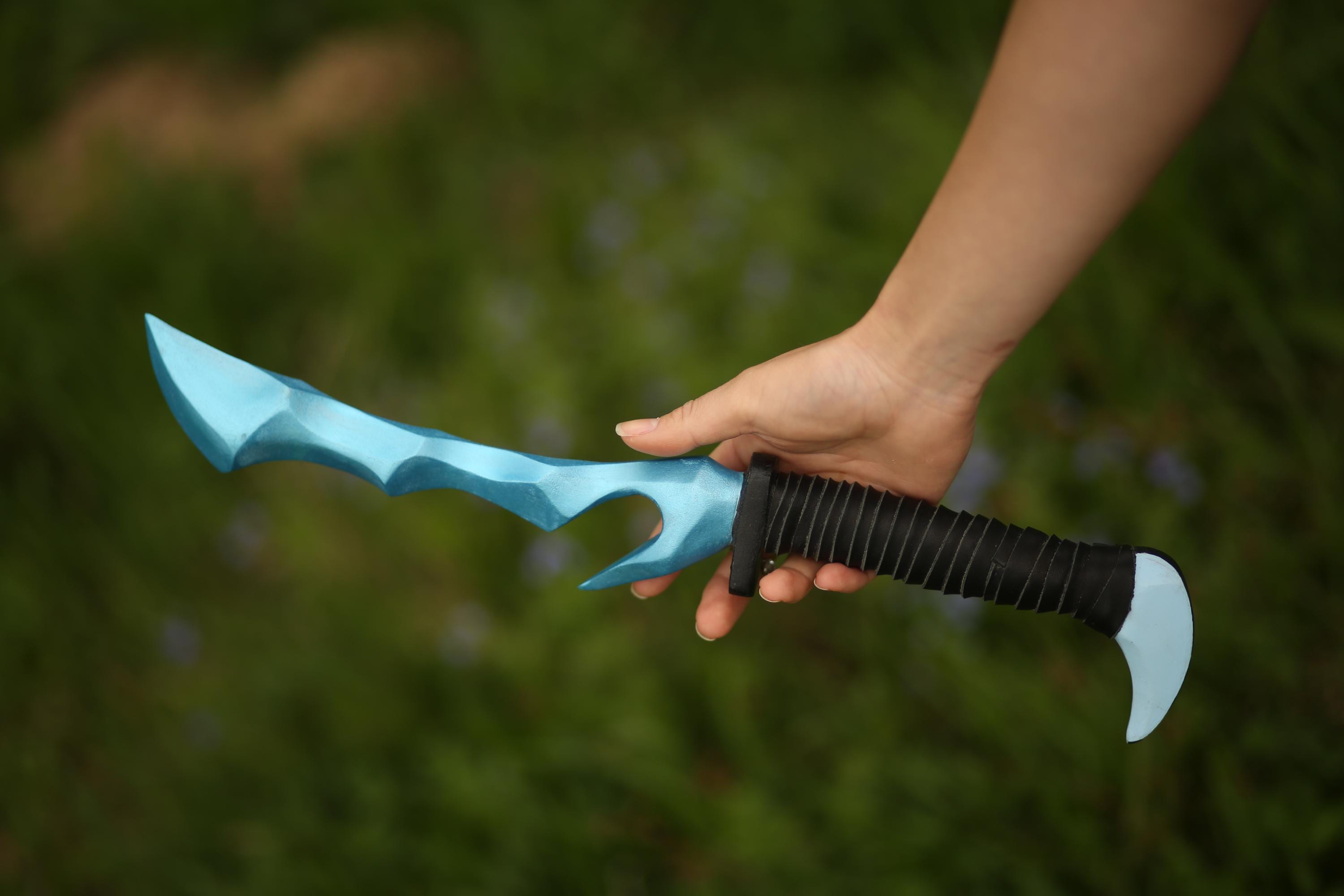 Glacial Dark Crusher Dagger – Crystal Fantasy Knife, Handcrafted Magic Blade, Assassin’s Cosplay Weapon, Witch Ritual Dagger