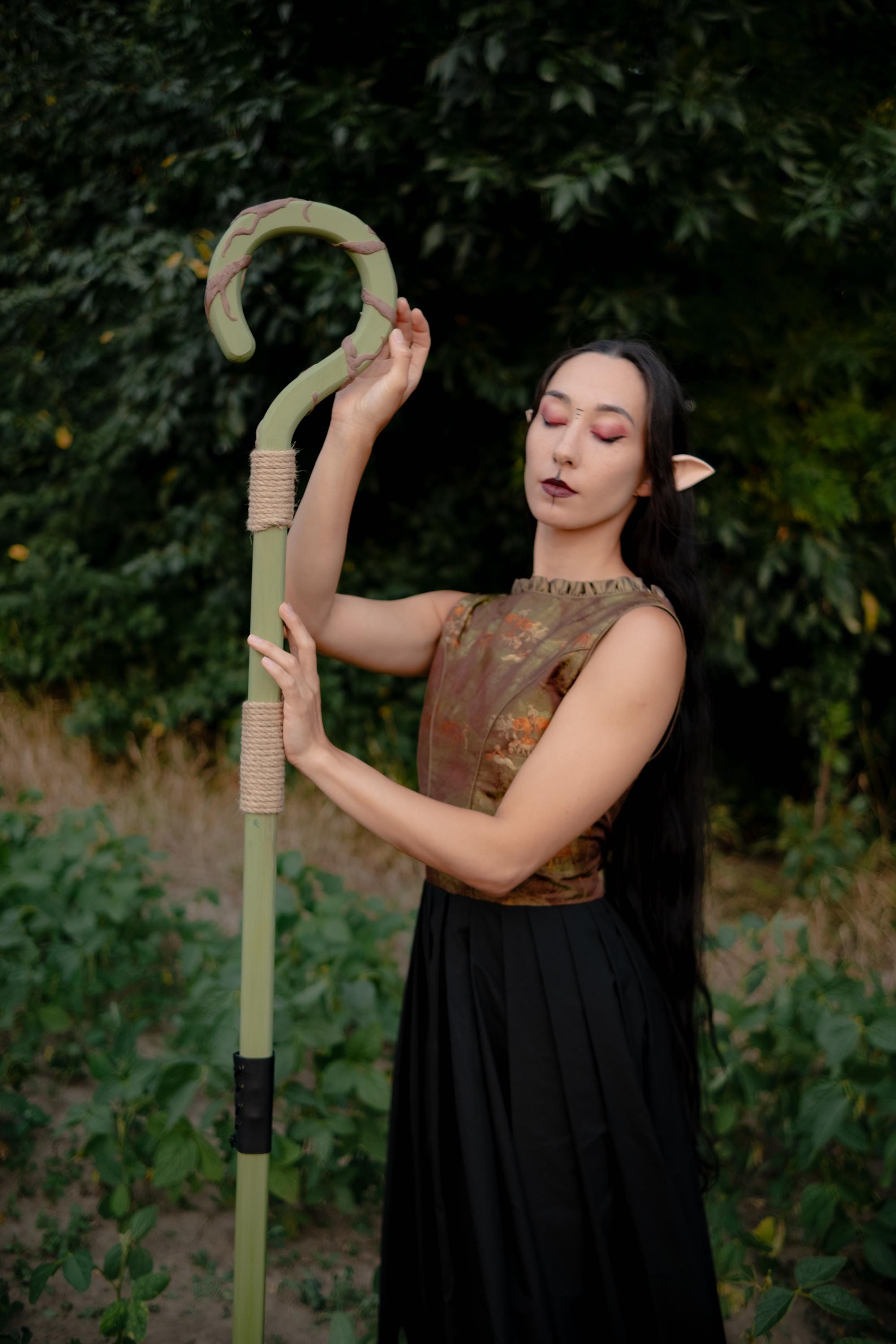 Druid's Root of Life - Wooden Staff, Cosplay, Magic Wand, Fantasy Witch Wizard Costume Accessory