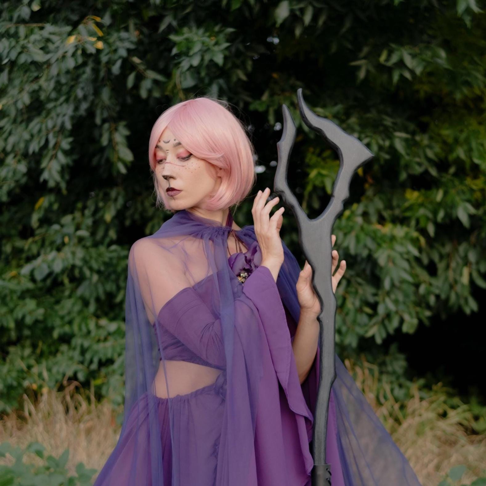 Dark Antler Staff – Wooden Fantasy Cosplay Prop, Druid Elf Mage Costume Staff,