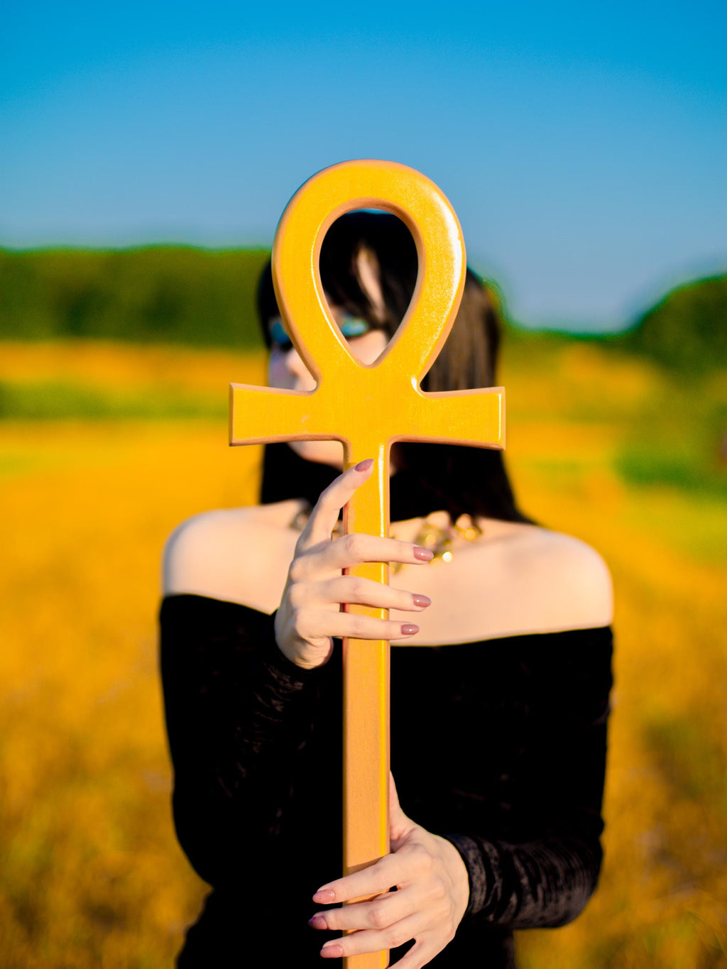 Golden Ankh Staff – Handcrafted Wooden Egyptian Prop, Pharaoh Walking Cane, Ancient Magic Symbol, Fantasy Cosplay Accessory