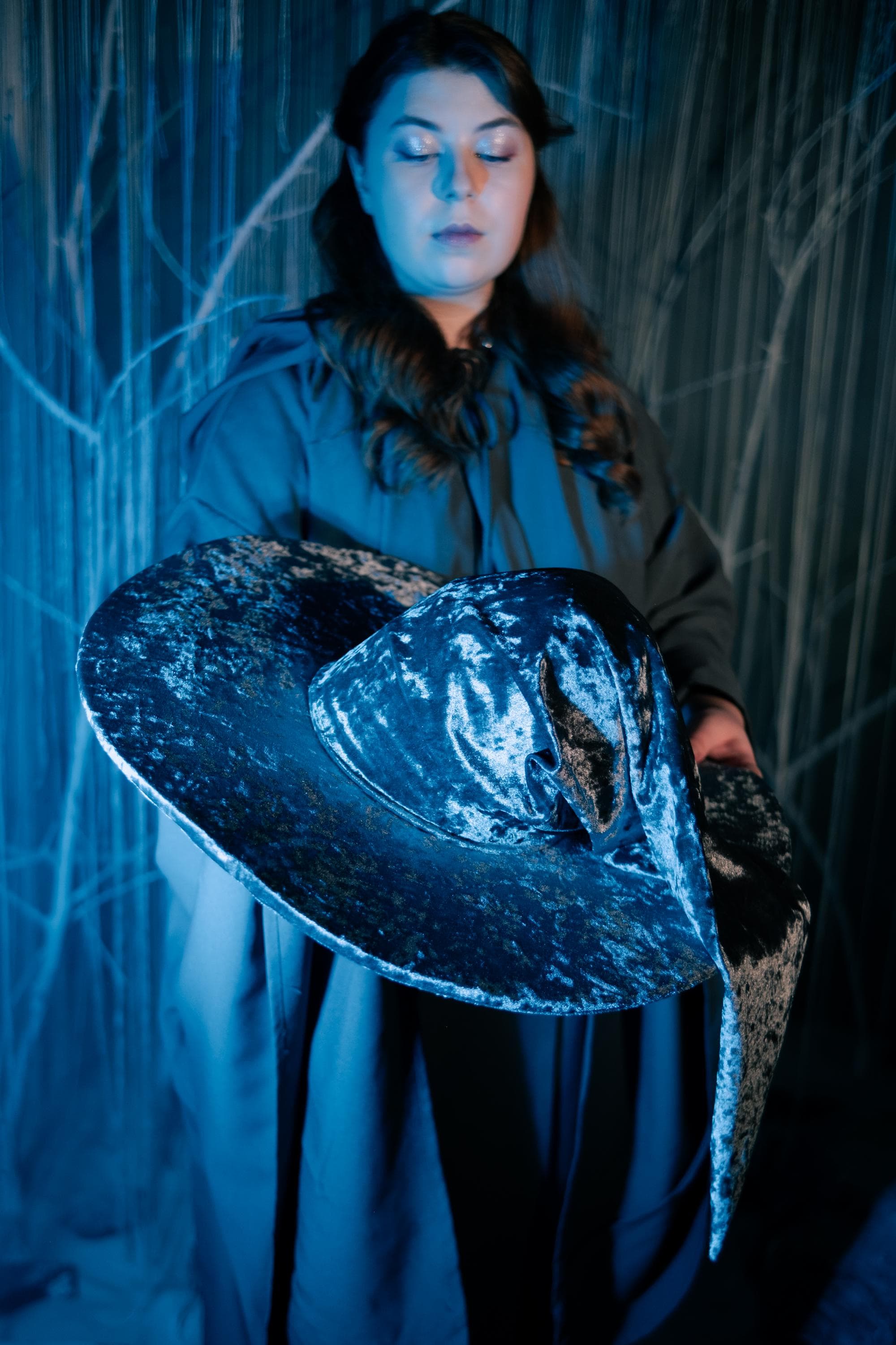 Gray Crushed Velvet Wizard Hat – Handmade Fantasy Outfit, Medieval Renaissance Costume Accessory, Custom Elven Magic Hat