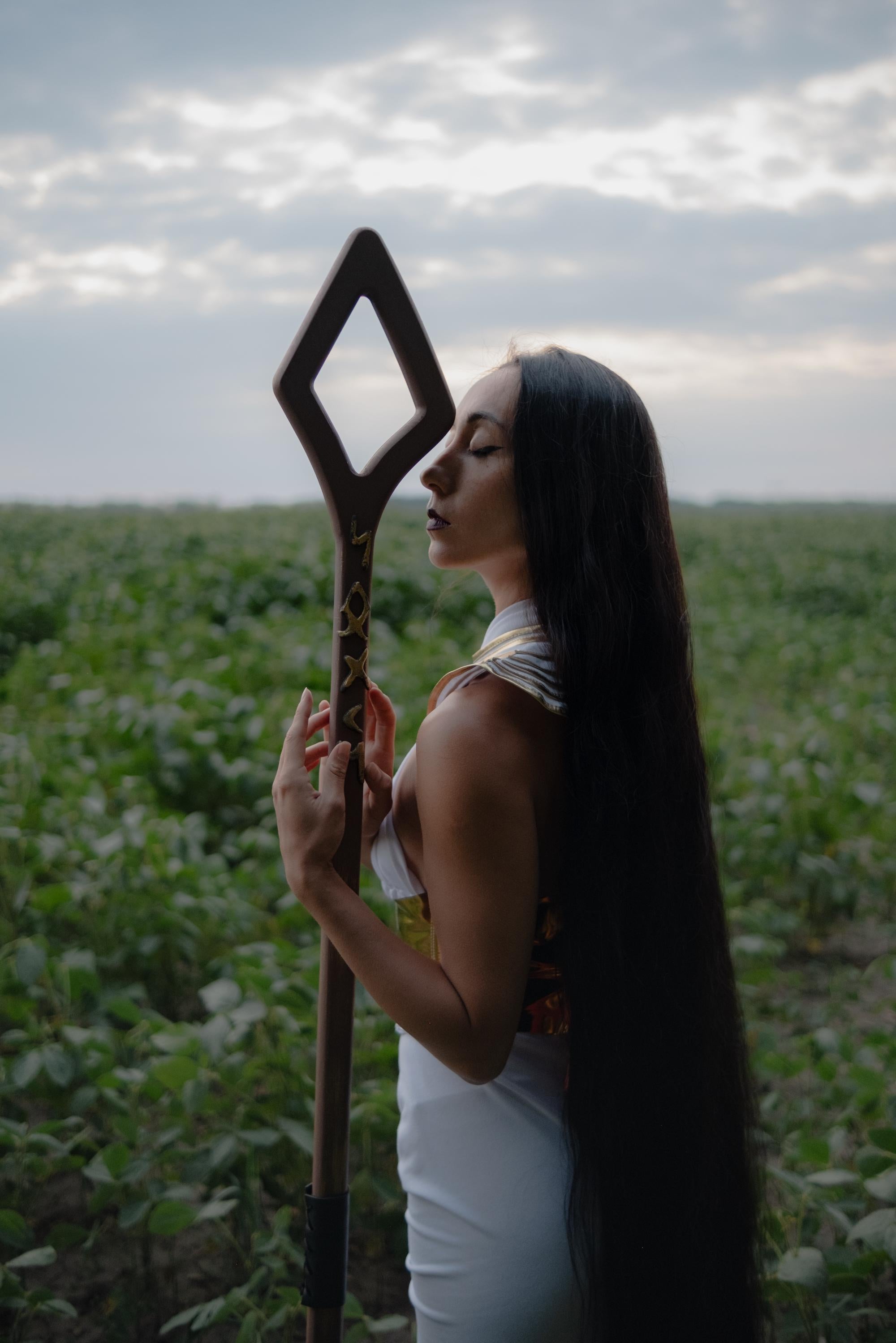 Runestone Staff "Sun" – Wooden Staff with Rune Design and Red Gemstones for Ritual & Cosplay