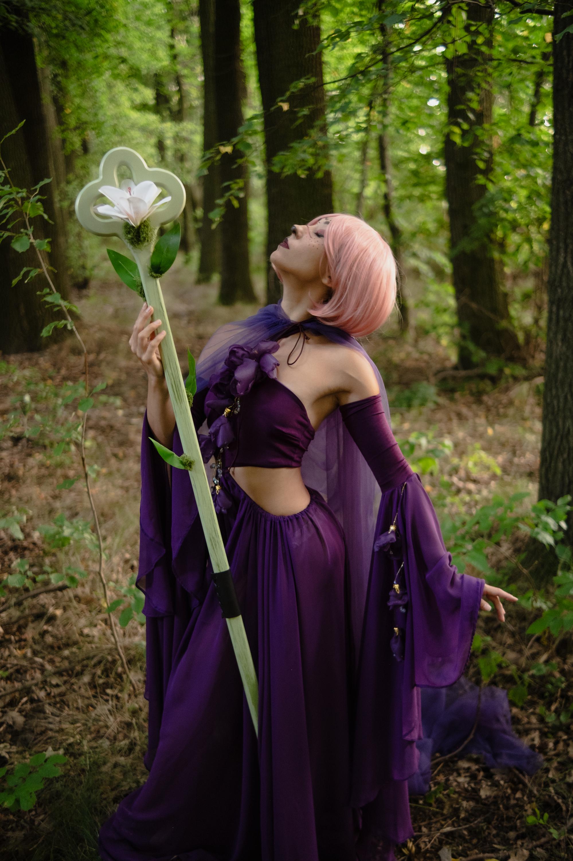 Lily Bloom Staff – Mint White Handmade Wooden Fantasy Cosplay Prop, Elf Druid Staff with Moss Accents