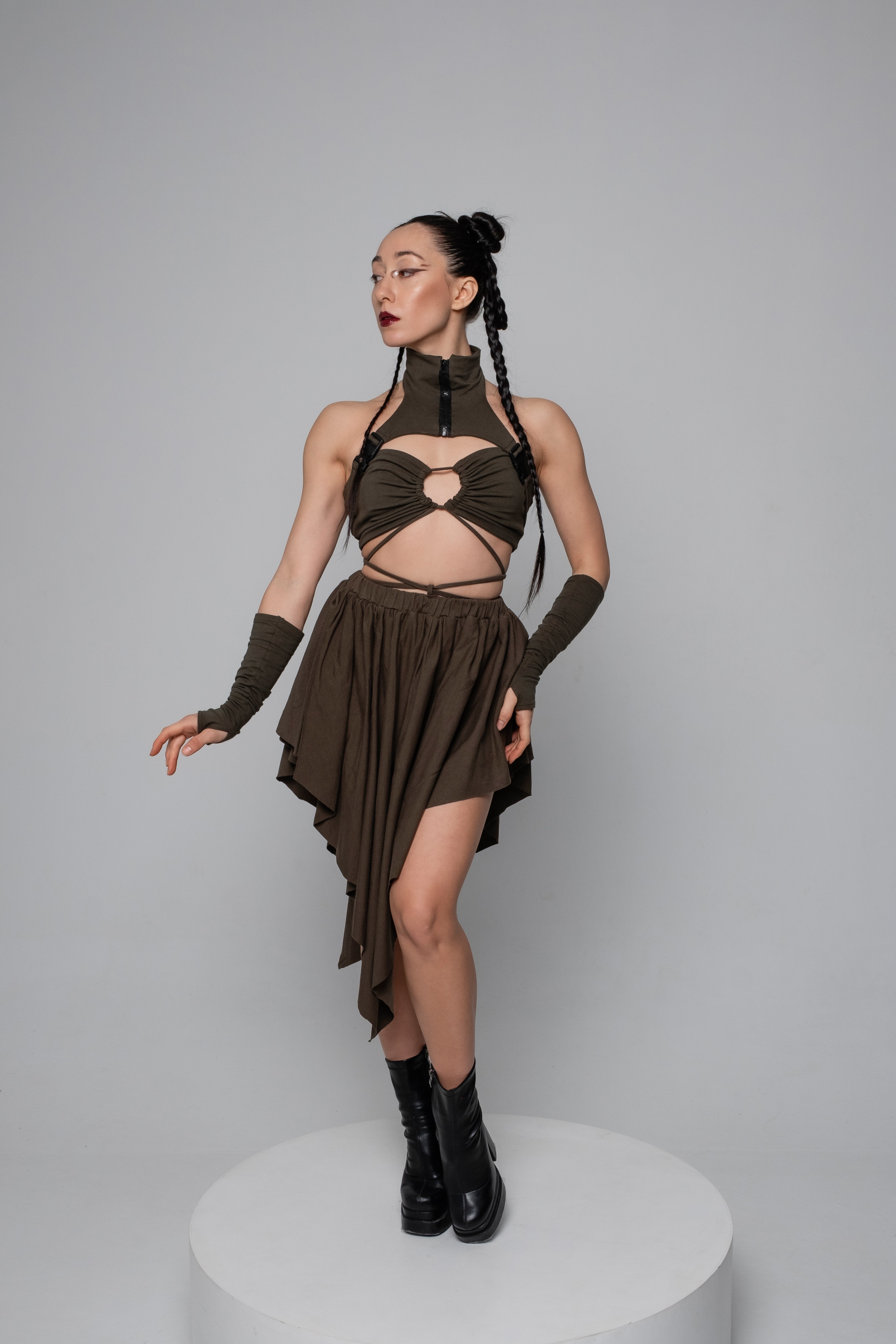 Rave Outfit Set – Flowing Artwear Costume, Minimalist Fantasy Clothing, Khaki Black Silver