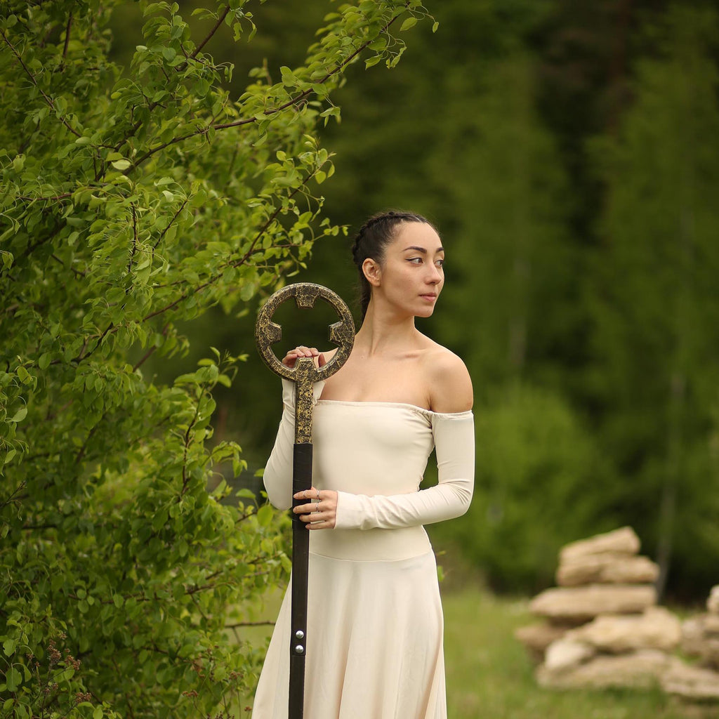 Dragon Wood Wizard Staff – Golden Handcrafted Alder Staff, Fantasy Wizard Prop, Forest Druid Cane, Magical Cosplay Accessory