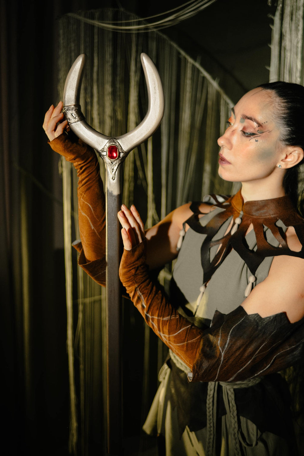 Silver Crescent Staff – The Ember Crown, Wooden Fantasy Ruby Prop, Magic Stick, Crescent Head