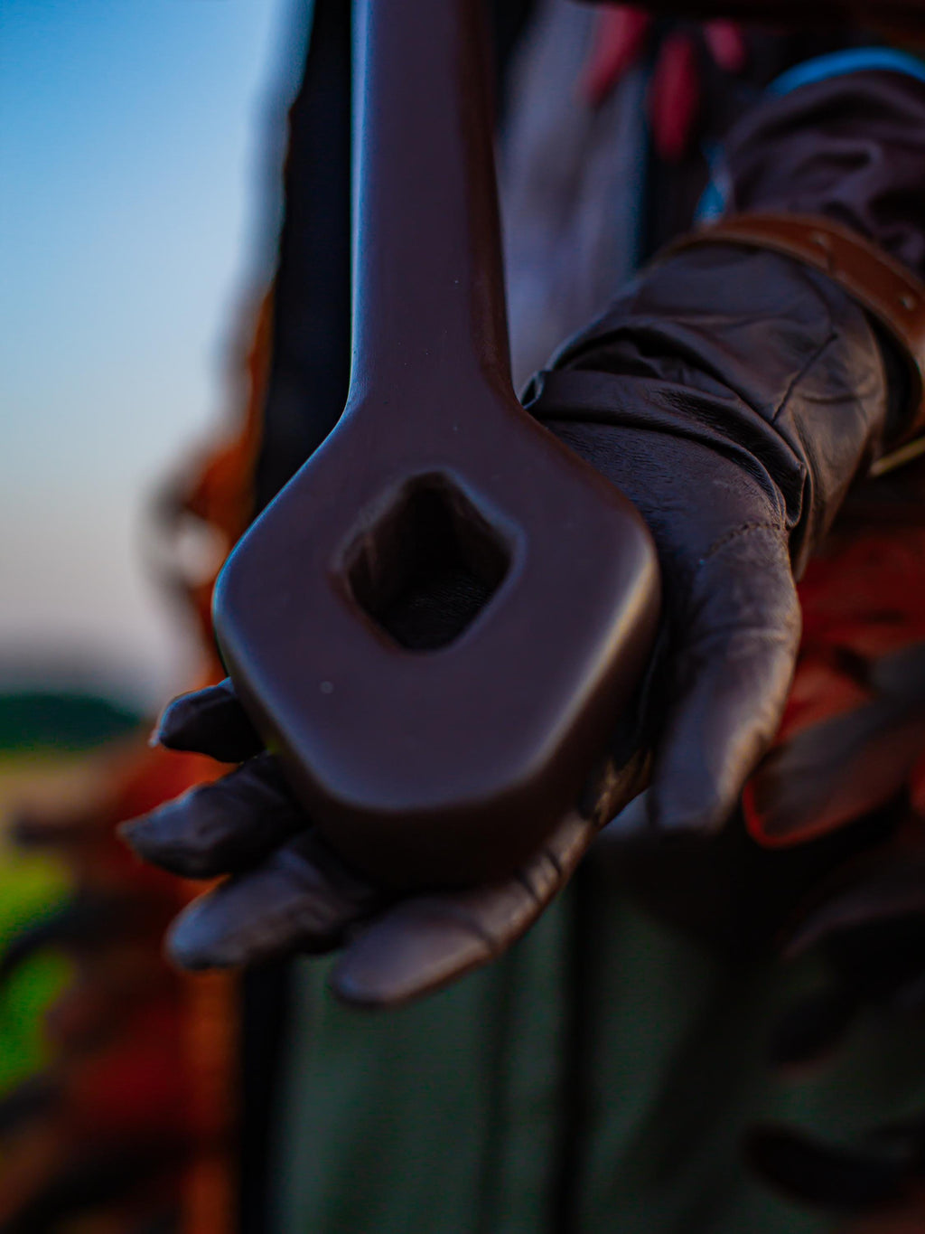 Wolf Soul Staff – Shamanic Wooden Staff, Wild Spirit Totem, Handcrafted Alder Rod, Guardian of the Forest Cosplay Prop
