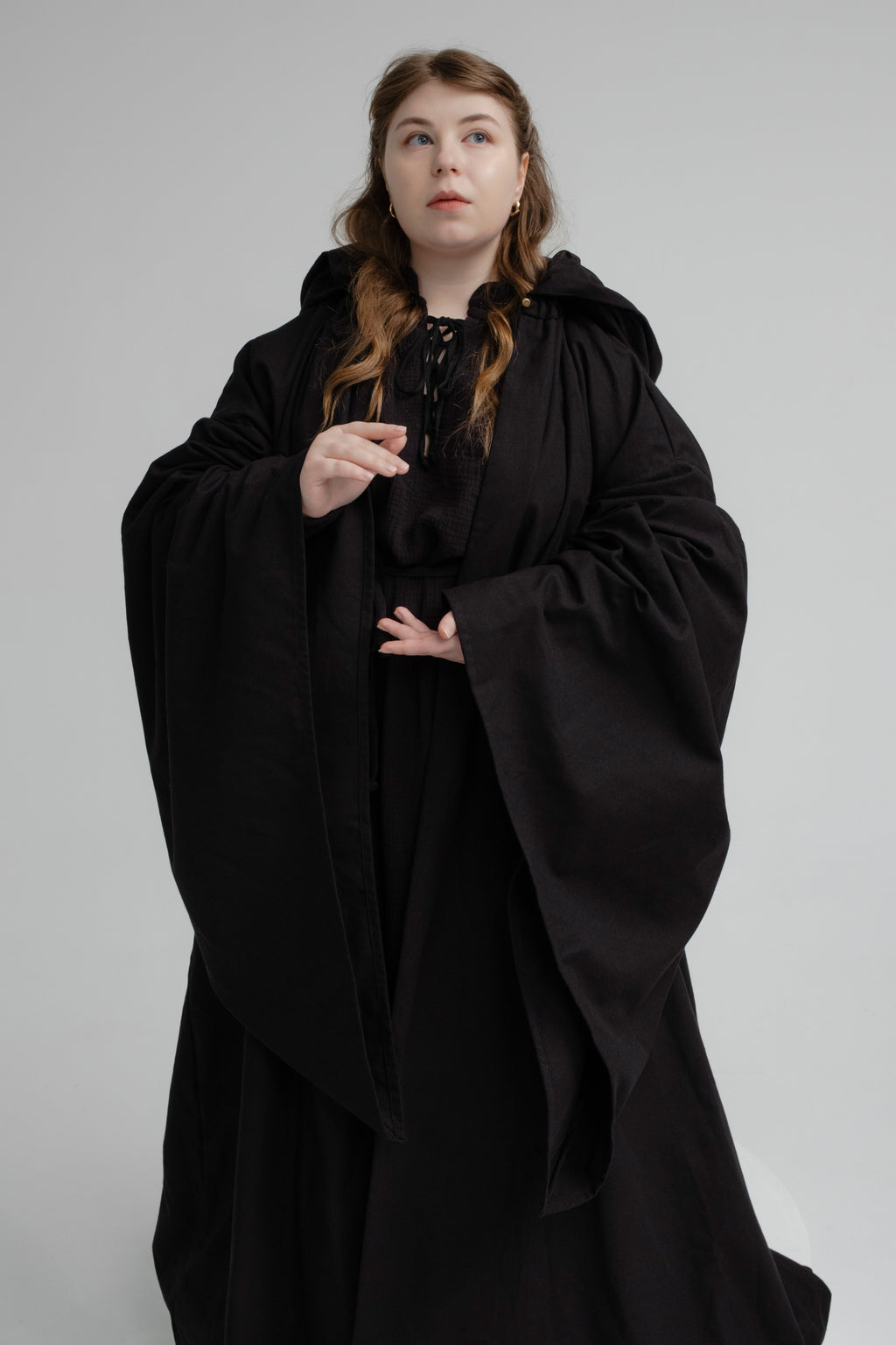 Raven Ritual Cloak – Black Linen Hooded Cape for Dark Minimalist Aesthetic