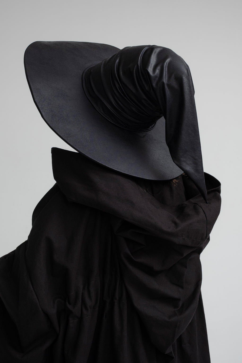 Wizard Hats – Twill, Gabardine & Polyester Fantasy Witch Hat