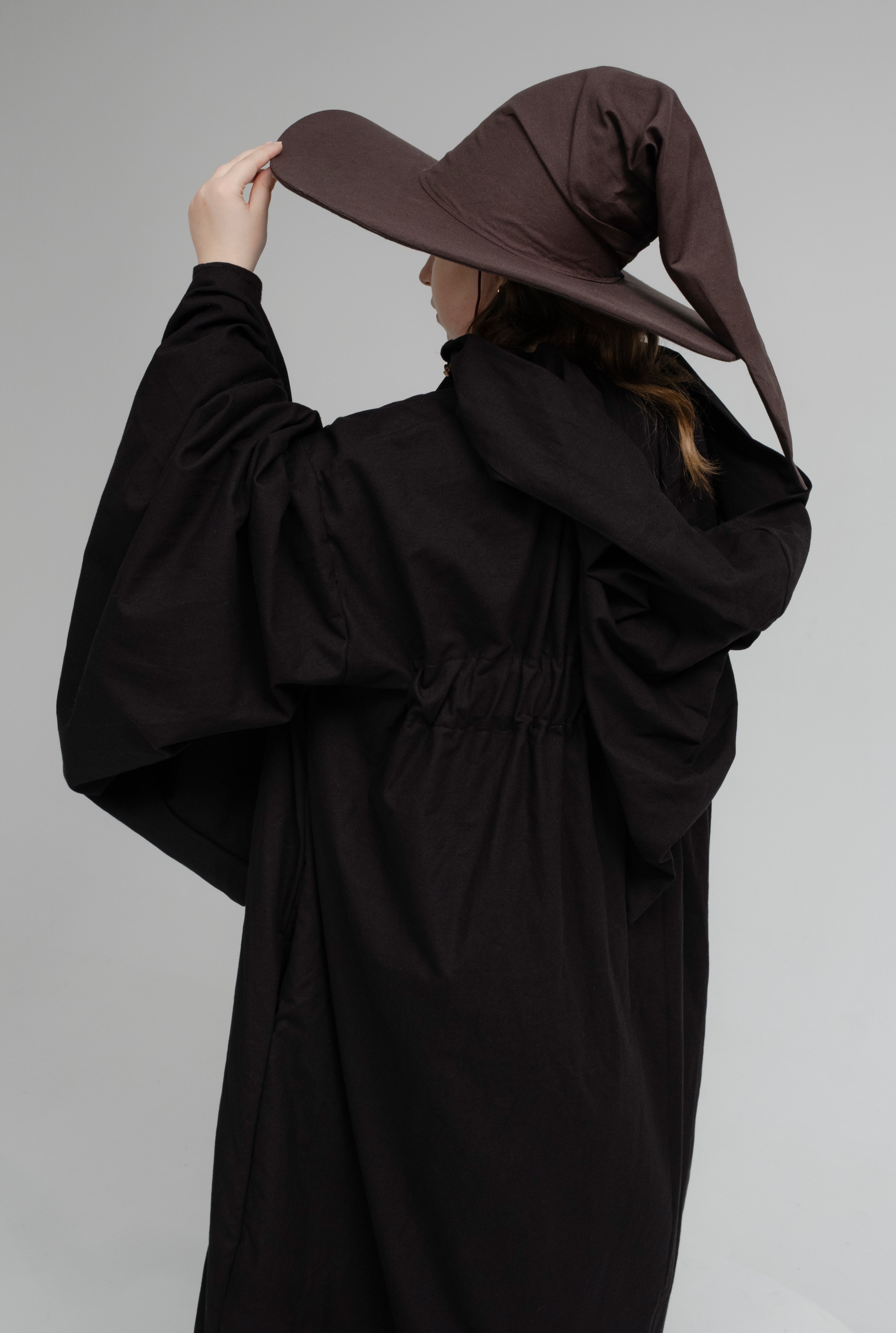 Handmade Oak Bark Wizard Hat – Brown Fantasy & Medieval Cosplay Accessory