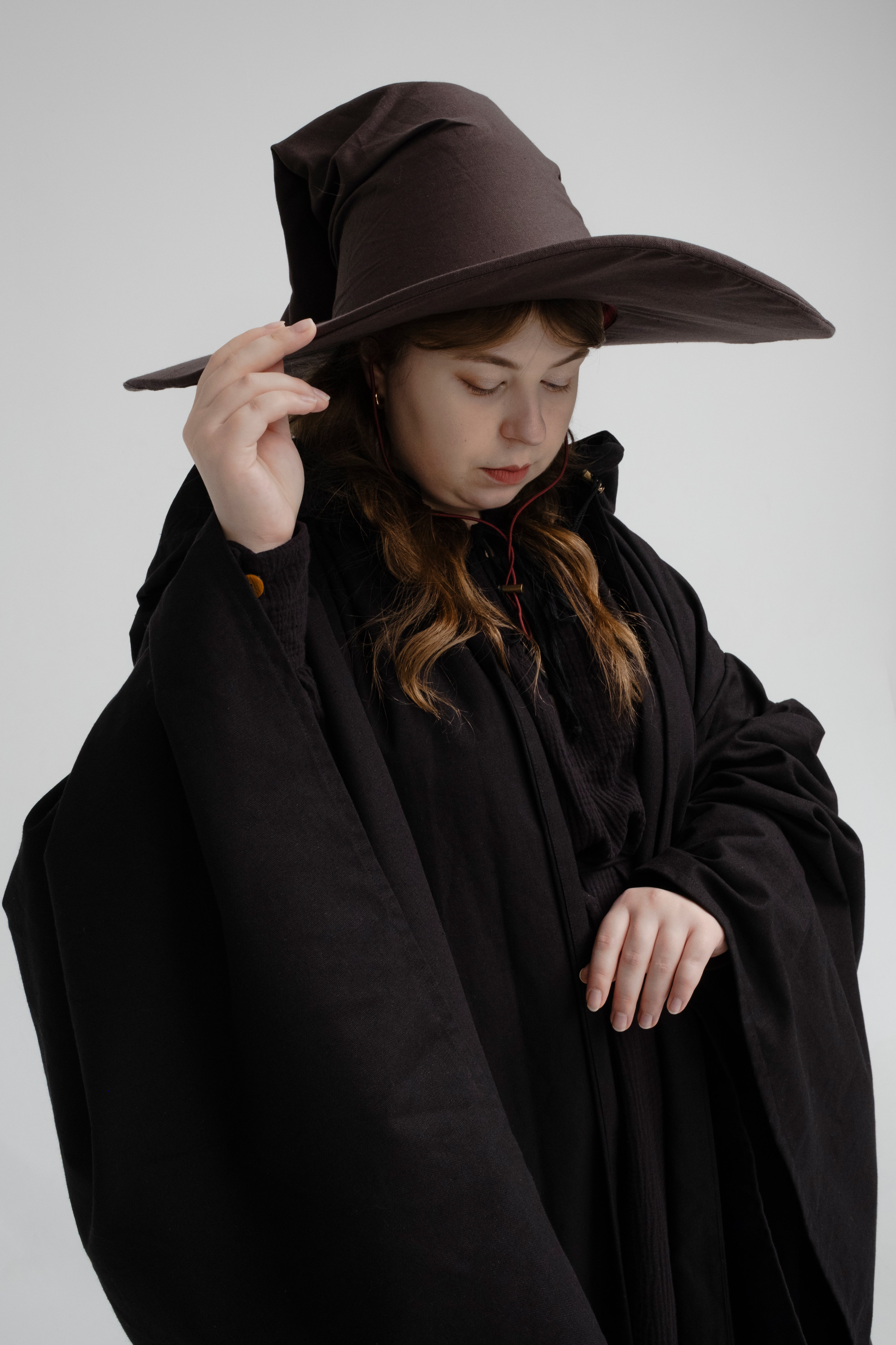 Handmade Oak Bark Wizard Hat – Brown Fantasy & Medieval Cosplay Accessory