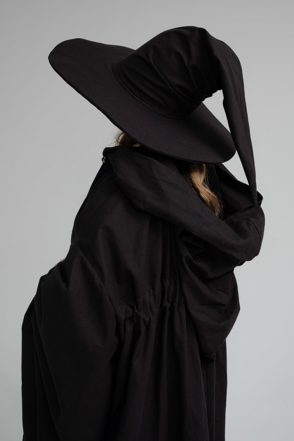 Handmade Black Linen Wizard Hat – Raven Fantasy Cosplay Accessory