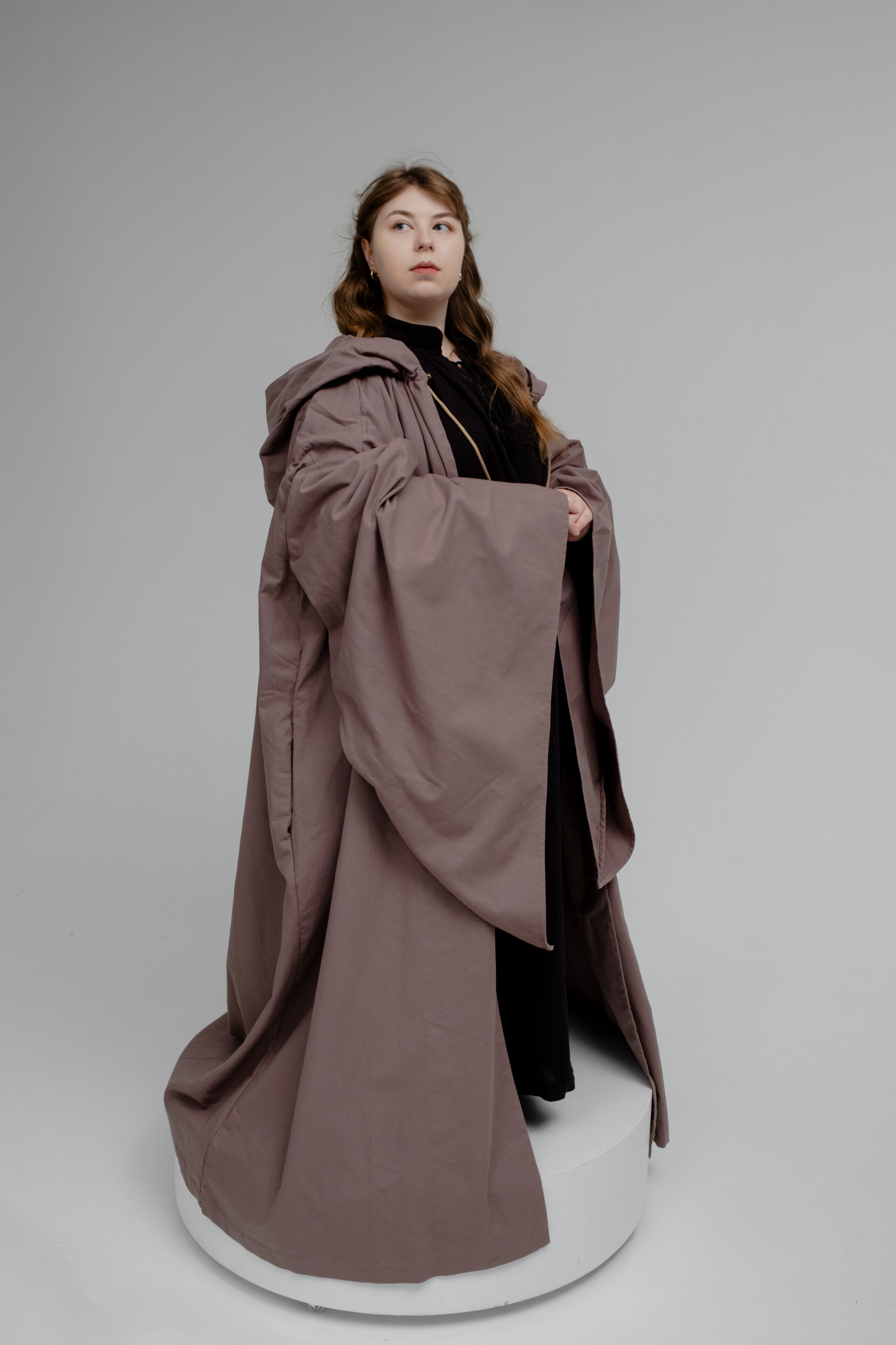 Ash Drift Cloak – Gray Linen Hooded Cape with Cappuccino Undertone