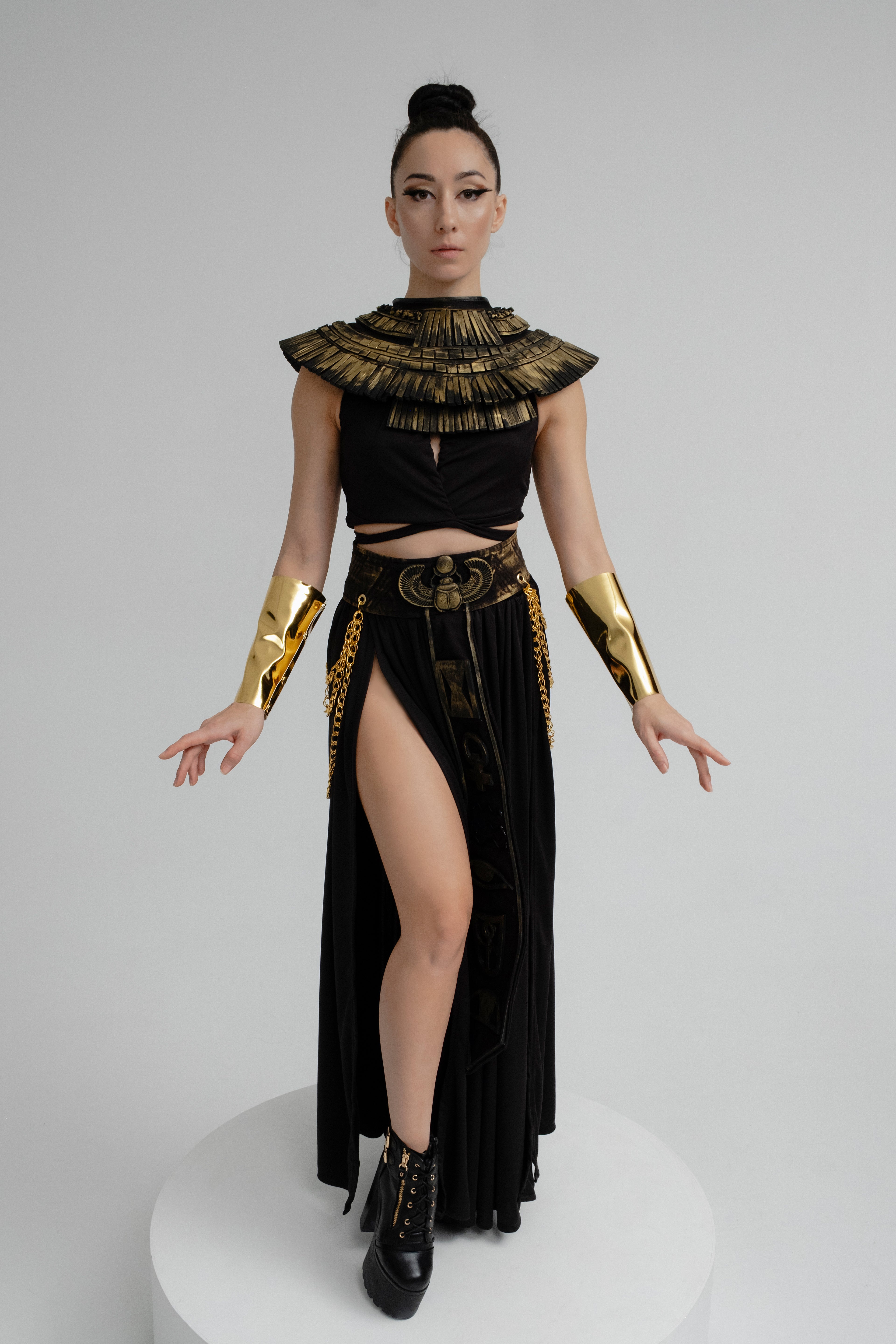 Egyptian Golden Serpent Priestess Outfit – Black & Gold Fantasy Costume