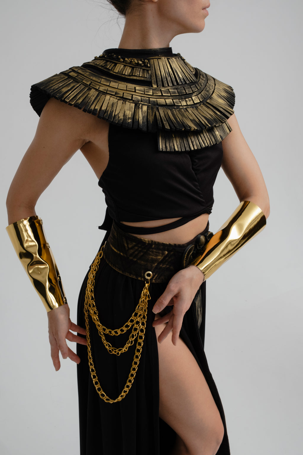 Egyptian Golden Serpent Priestess Outfit – Black & Gold Fantasy Costume