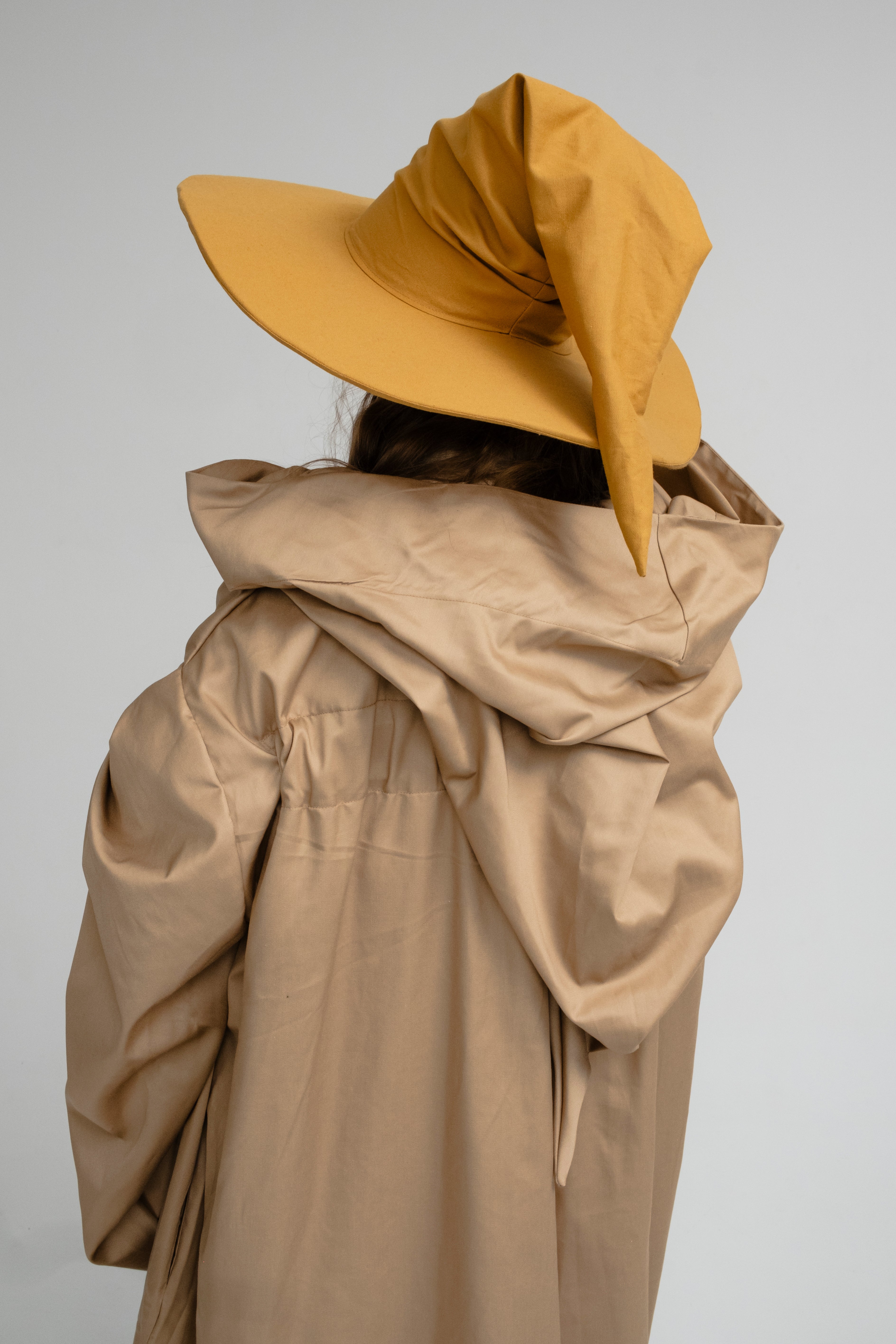 Handmade Golden Oak Wizard Hat – Medieval Elven Fantasy Cosplay Accessory