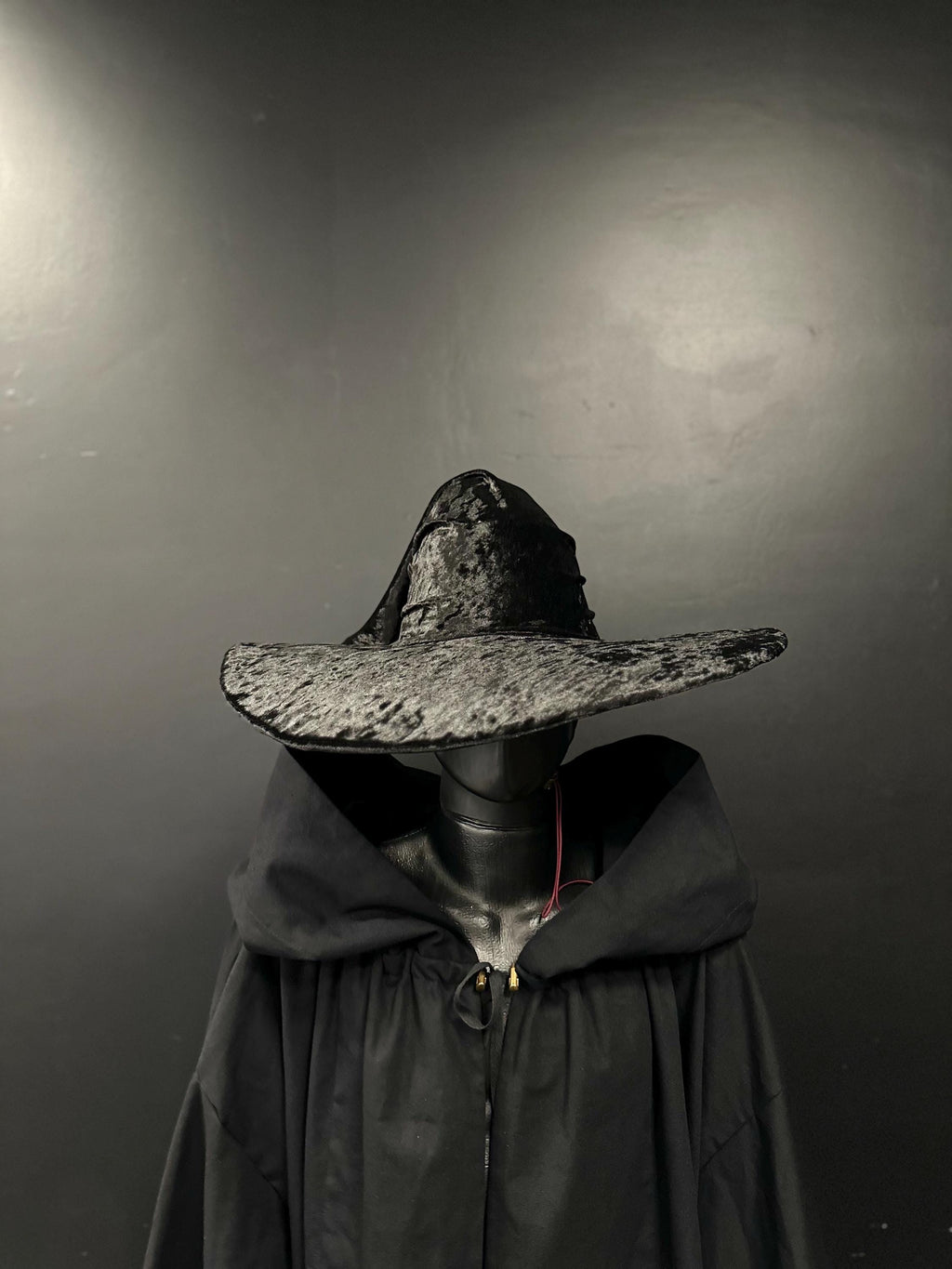 Black Crushed Velvet Wizard Hat – Handmade Medieval Fantasy Hat, Renaissance Cosplay Accessory, Custom Elven Magic Pointed Hat