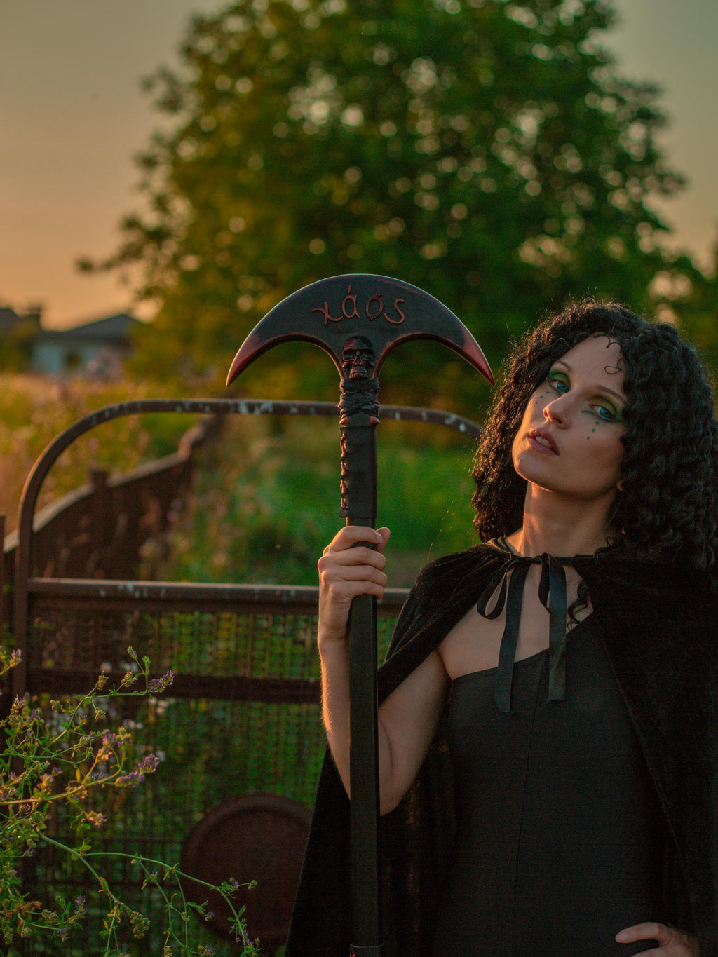 The Chaos Staff – Wooden Fantasy Staff, Dark Mystic Prop, Handcrafted Wizard Decor, Gothic Art Piece, Xaos Cosmic Ritual Staff