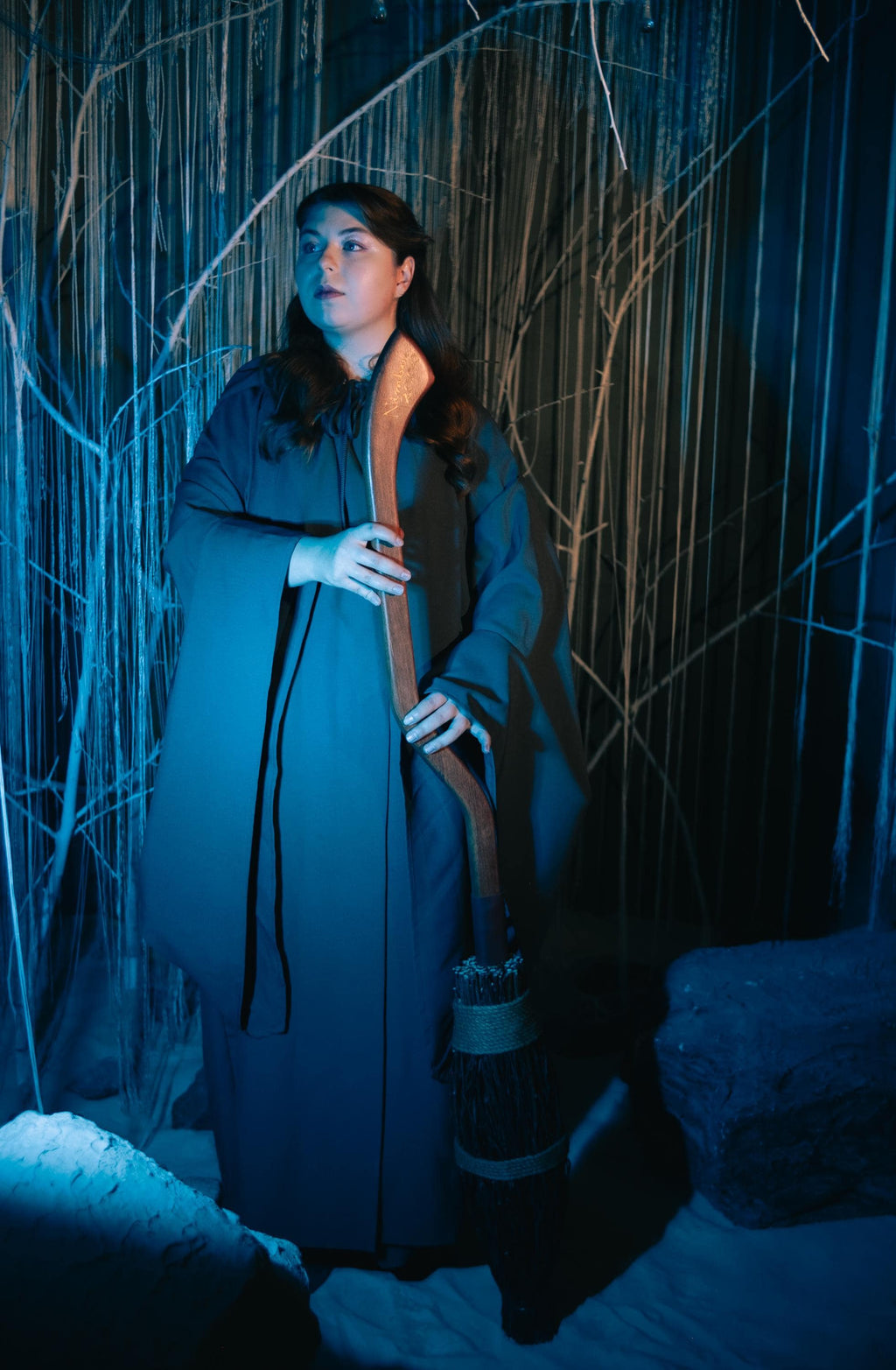 Wooden Wizard Broom – Fantasy Flying Broomstick, Handcrafted Magic Witch Decor Prop, Custom Made Gift for Cosplay or Display