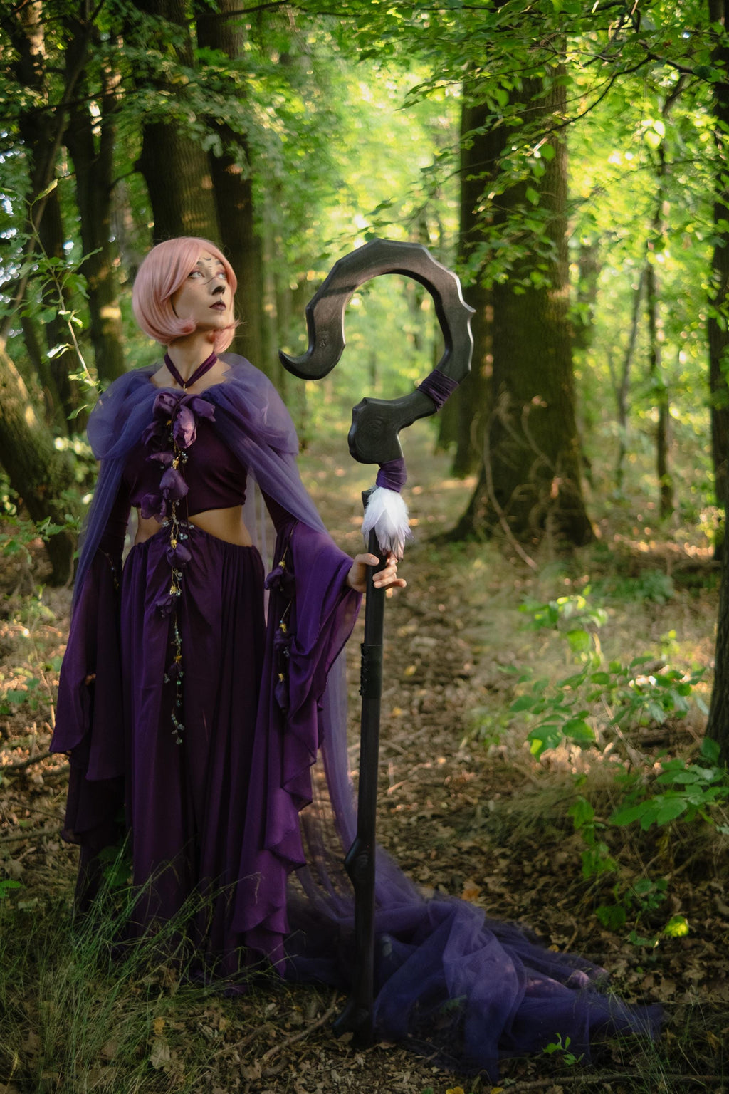 Whisper of the Void Wooden Staff - Dark Fantasy Wizard Staff, Purple Mage Prop, Witchcraft Cosplay Cane with Feathers