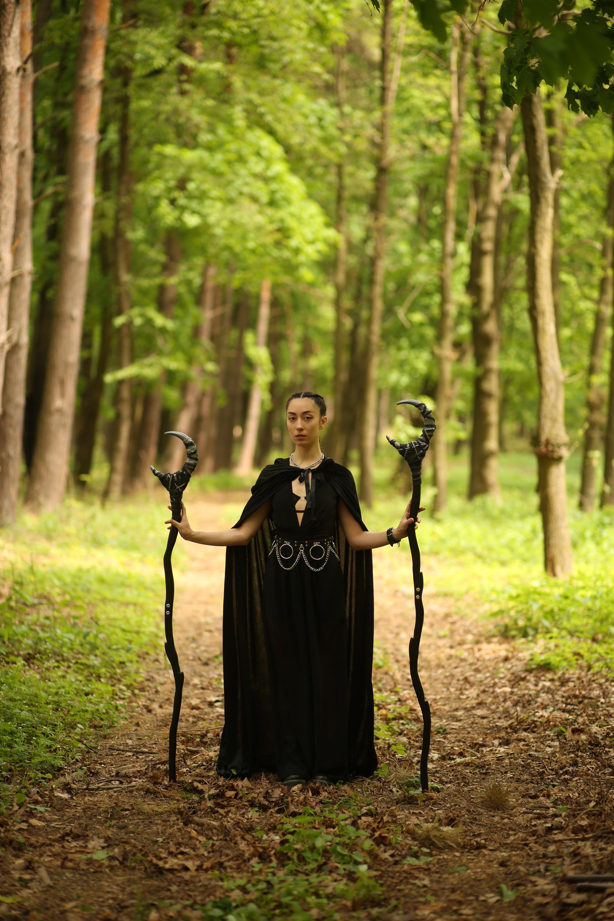 Gun Metal Crescent Moon Staff – Druidic Wand, Wicca Ritual Prop, LARP Wizard Stick, Fantasy Cosplay Accessory, Alder Wood