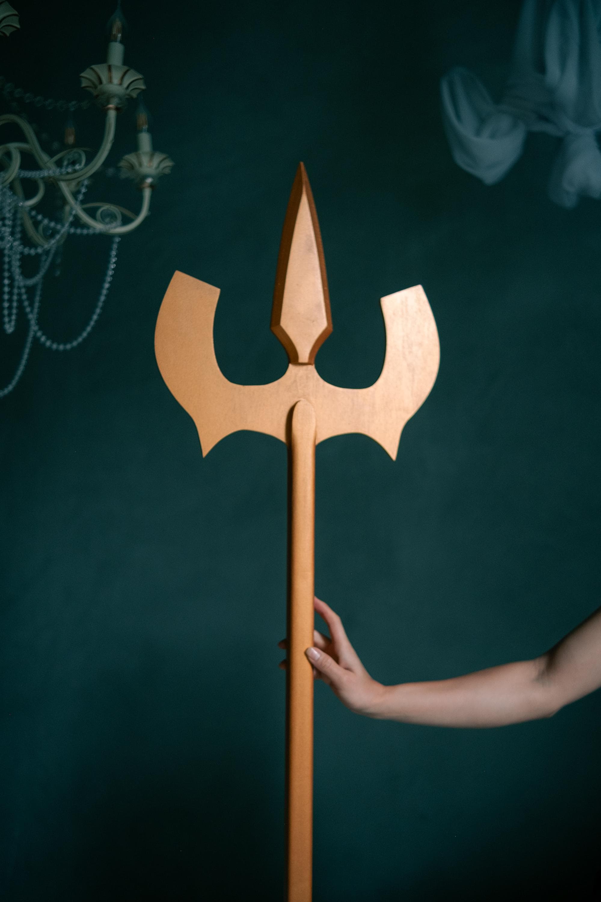Golden Trident Egyptian Staff – Wooden Fantasy Prop, Mythical Weapon Accessory For Festivals,Mosmic Warrior
