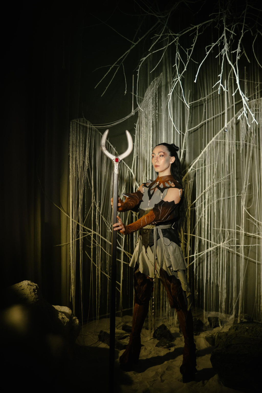 Silver Crescent Staff – The Ember Crown, Wooden Fantasy Ruby Prop, Magic Stick, Crescent Head