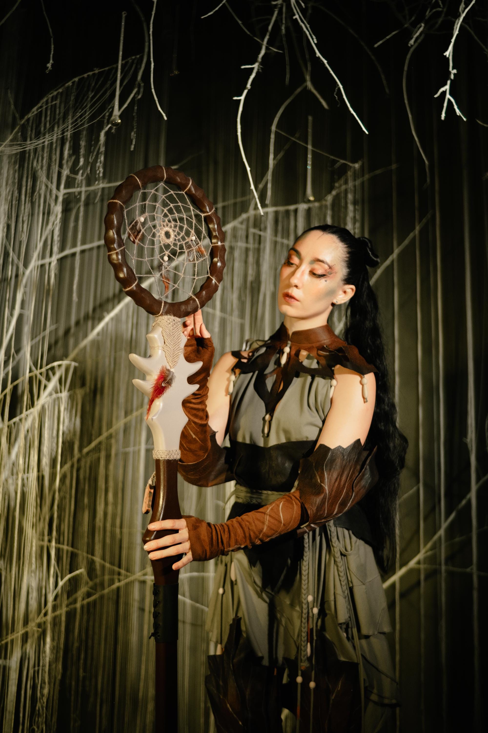 Wooden Dreamcatcher Staff – Forest-Inspired Fantasy Prop with Feathers Wizard Staff Cosplay