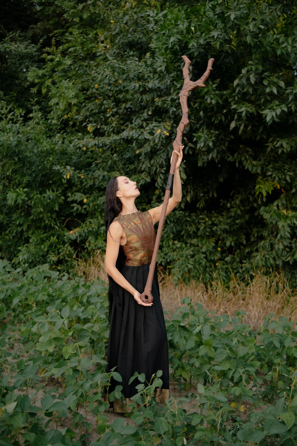 Rootfang – Primitive Wooden Staff with textured Branch Design for Cosplay and  Rituals