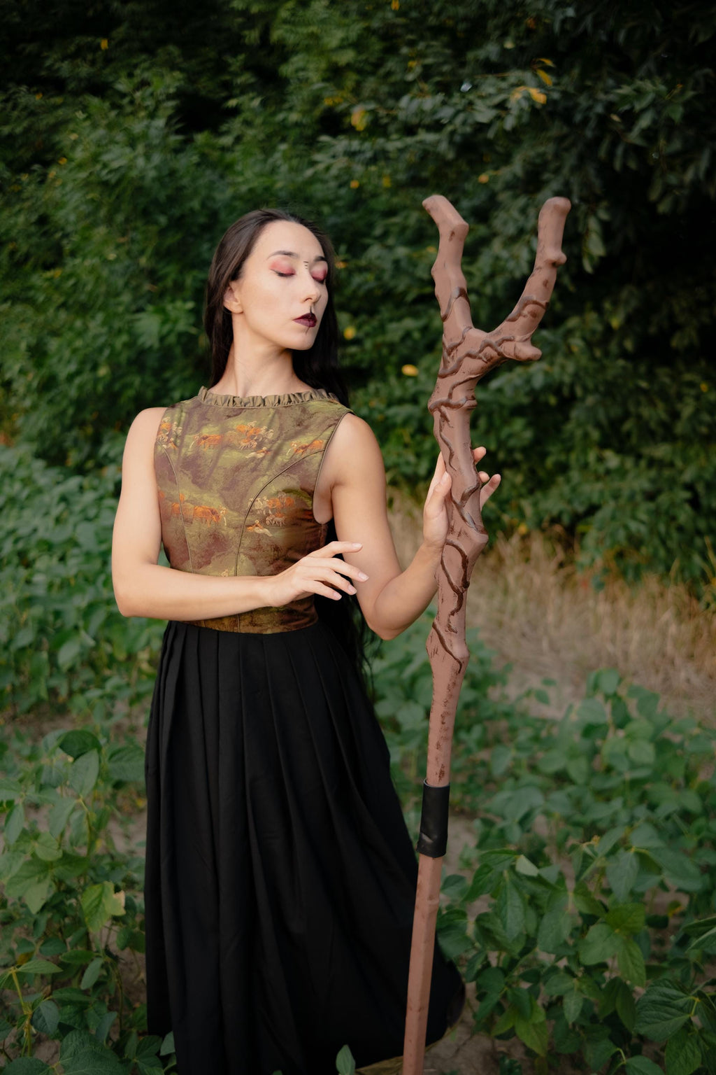 Rootfang – Primitive Wooden Staff with textured Branch Design for Cosplay and  Rituals