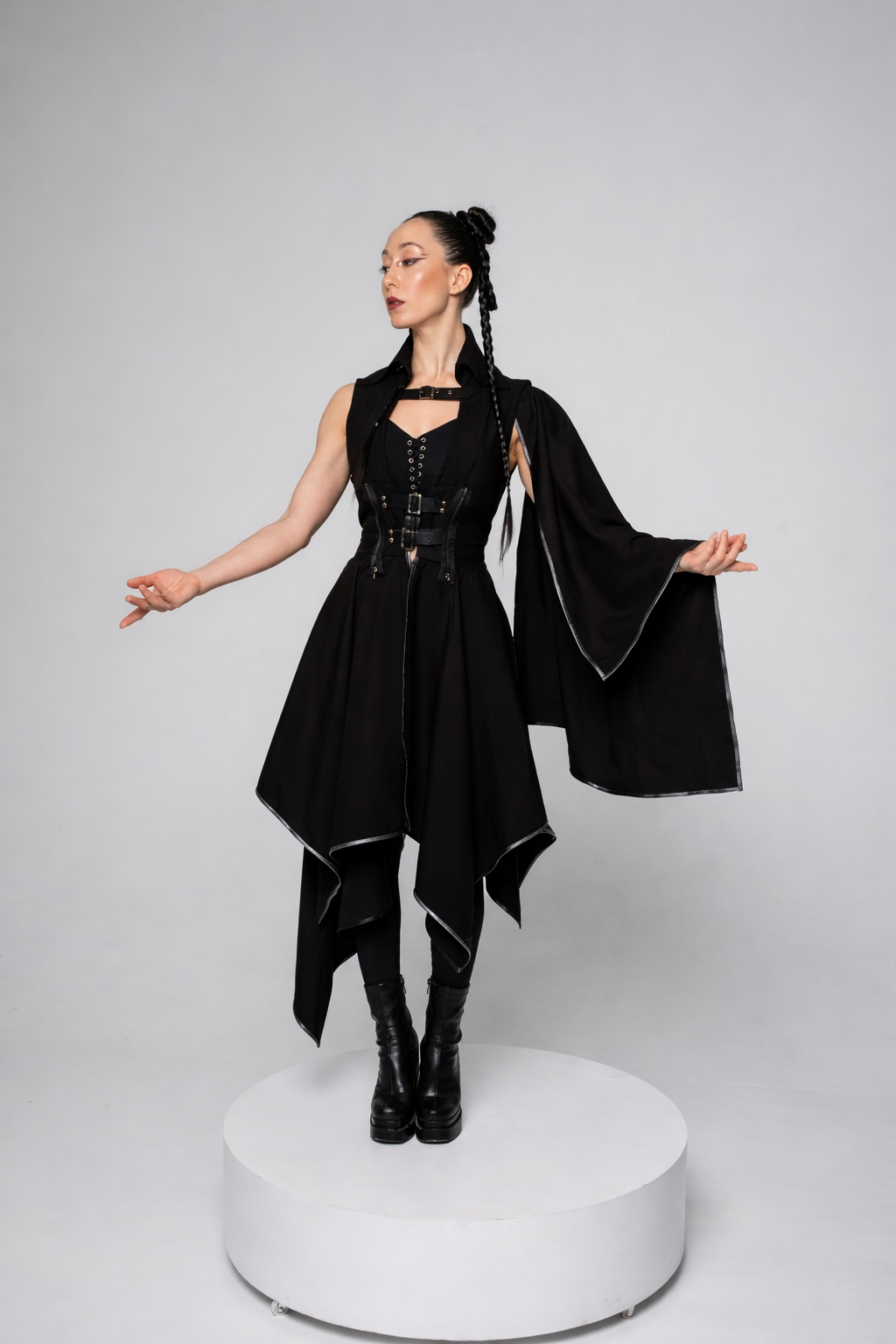 Steampunk Corset Dress with Detachable Sleeves – Fantasy Medieval Outfit in Multiple Colors