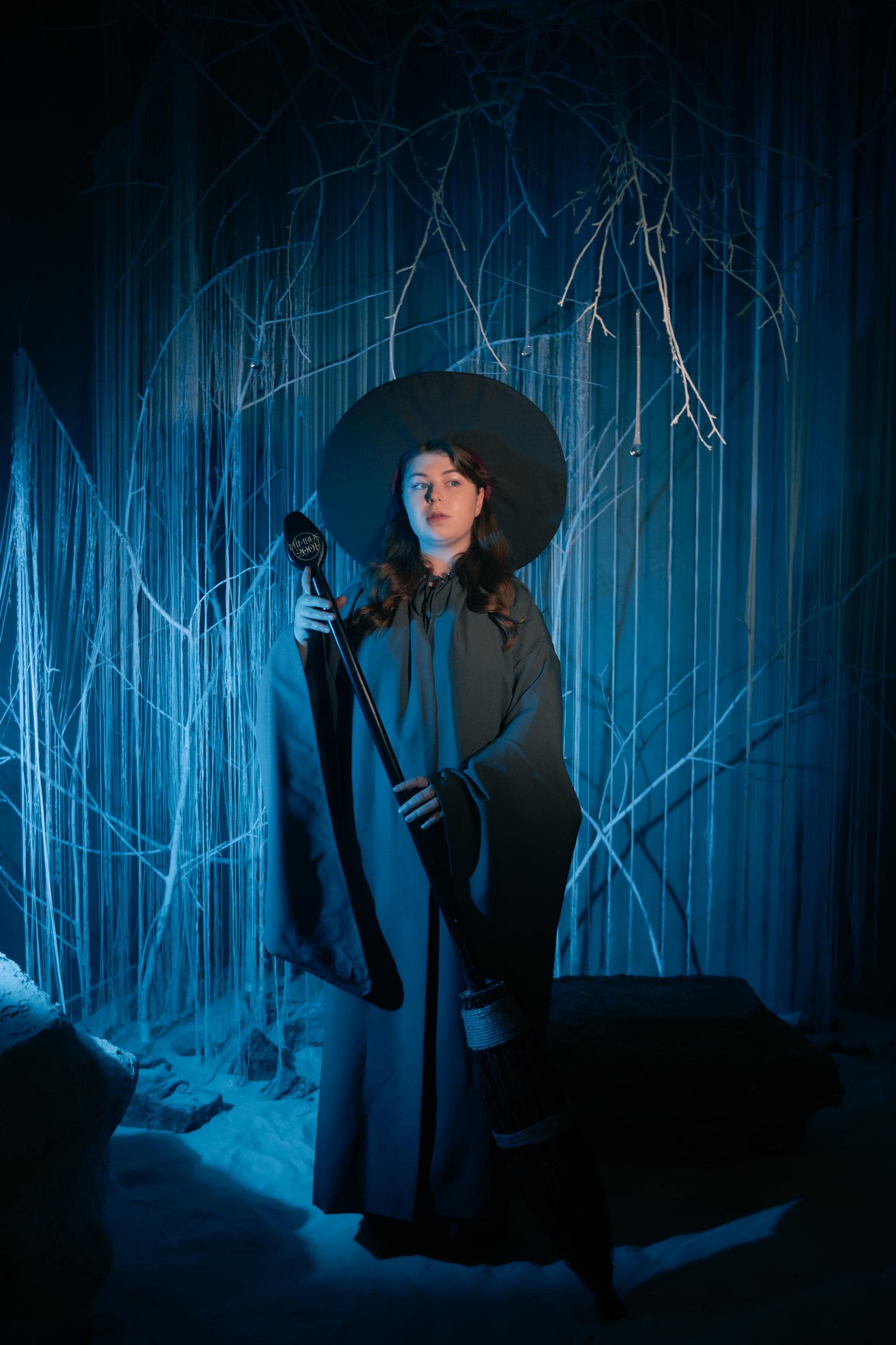 Dark Wizard Flying Broomstick – Handcrafted Wooden Broom, Fantasy Decor Prop, Handmade Gift for Sorcerer or Collector