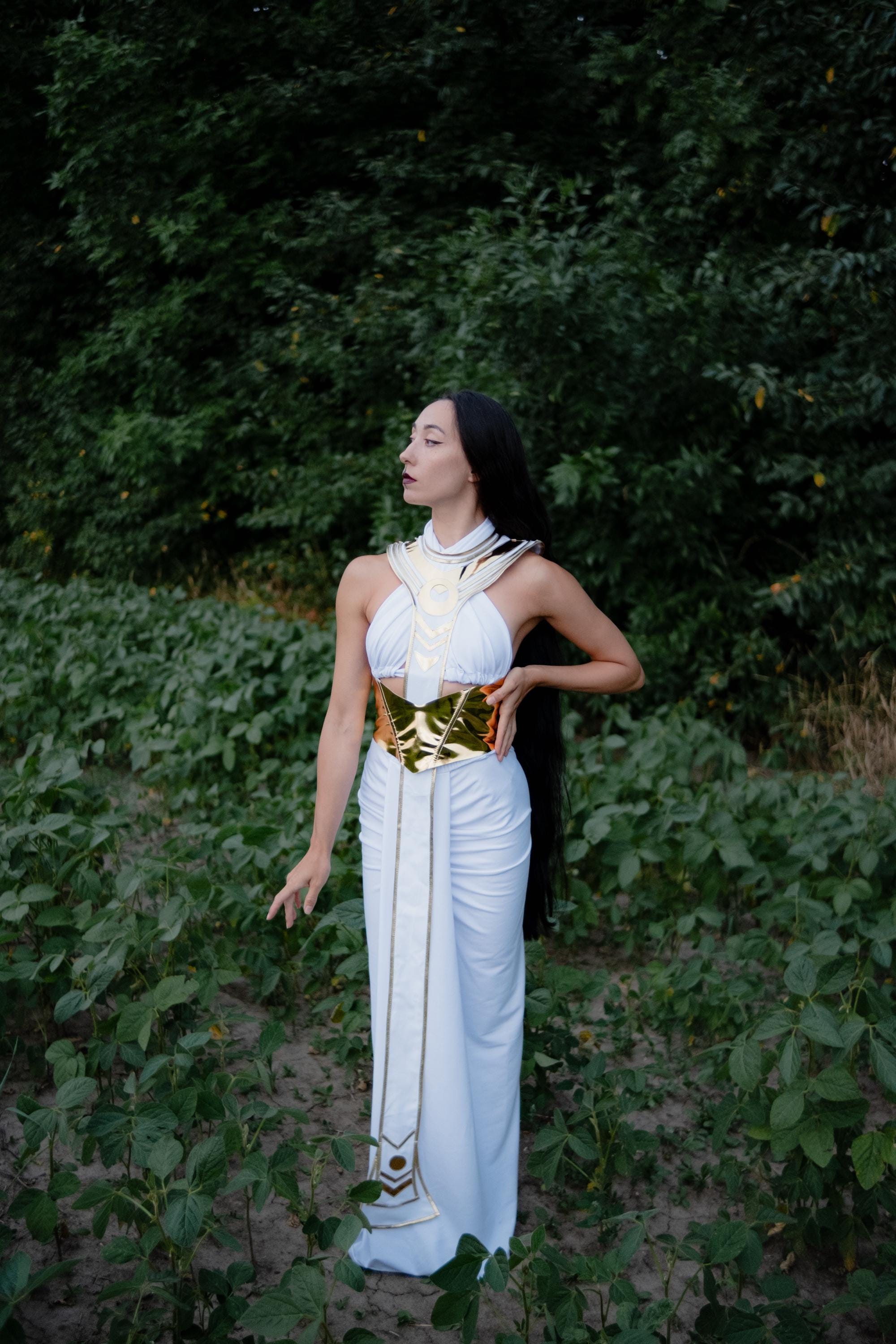 White and Gold Goddess Egyptian Costume – Fantasy Priestess Cosplay Dress & Mythical Characters