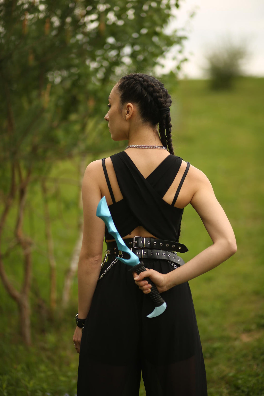 Glacial Dark Crusher Dagger – Crystal Fantasy Knife, Handcrafted Magic Blade, Assassin’s Cosplay Weapon, Witch Ritual Dagger