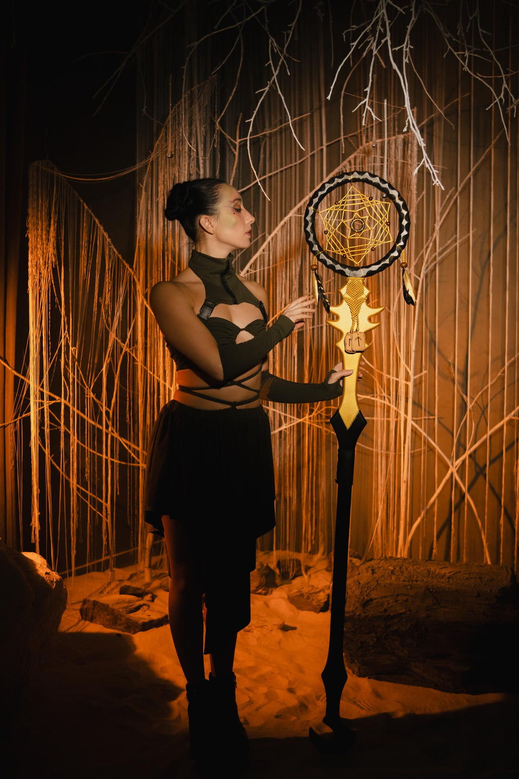 Golden Dream Catcher Staff – Wooden Fantasy Prop, Mystical Cosplay Stave with Feathers Sacred Web, Shamanic Prop, Tribal Design Wizard