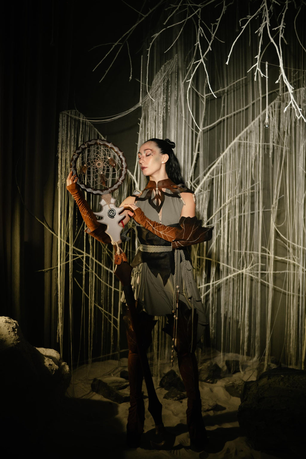 Wooden Dreamcatcher Staff – Forest-Inspired Fantasy Prop with Feathers Wizard Staff Cosplay