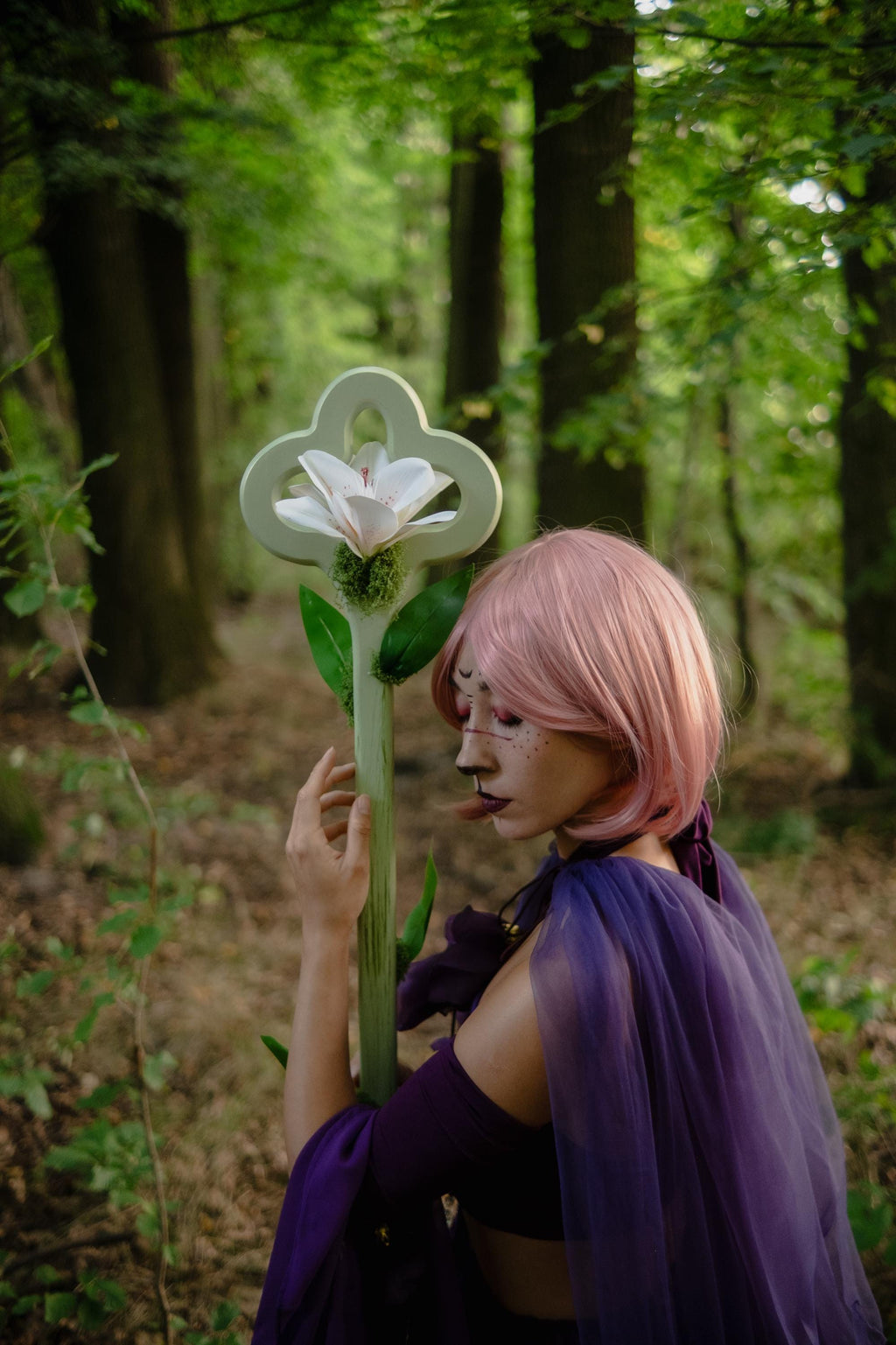 Lily Bloom Staff – Mint White Handmade Wooden Fantasy Cosplay Prop, Elf Druid Staff with Moss Accents