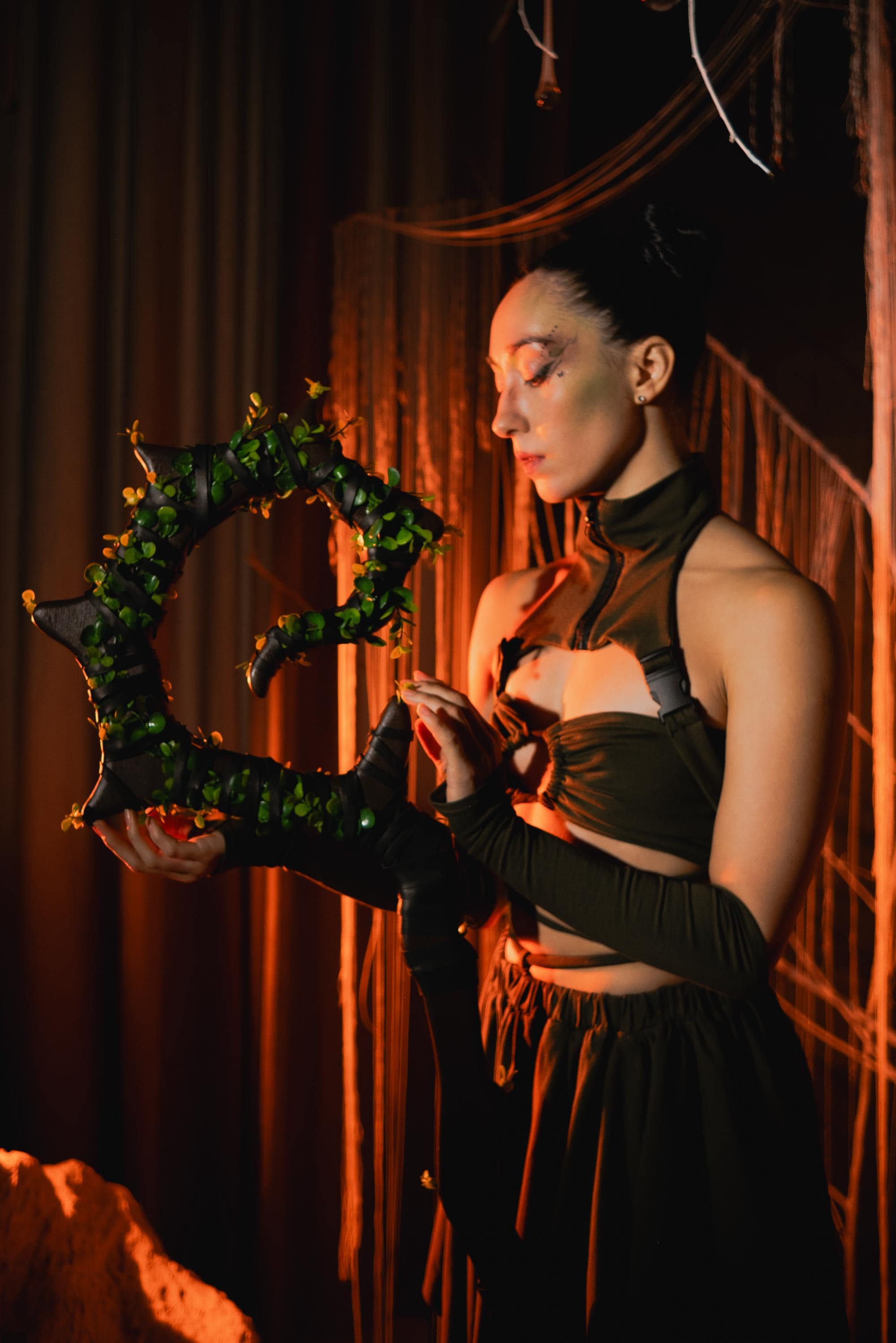 The Swamp Druid Staff with Red Flowers, Druid Сane, Wooden Fantasy Prop for Tiefling, Genasi Cleric, Wizard Costume