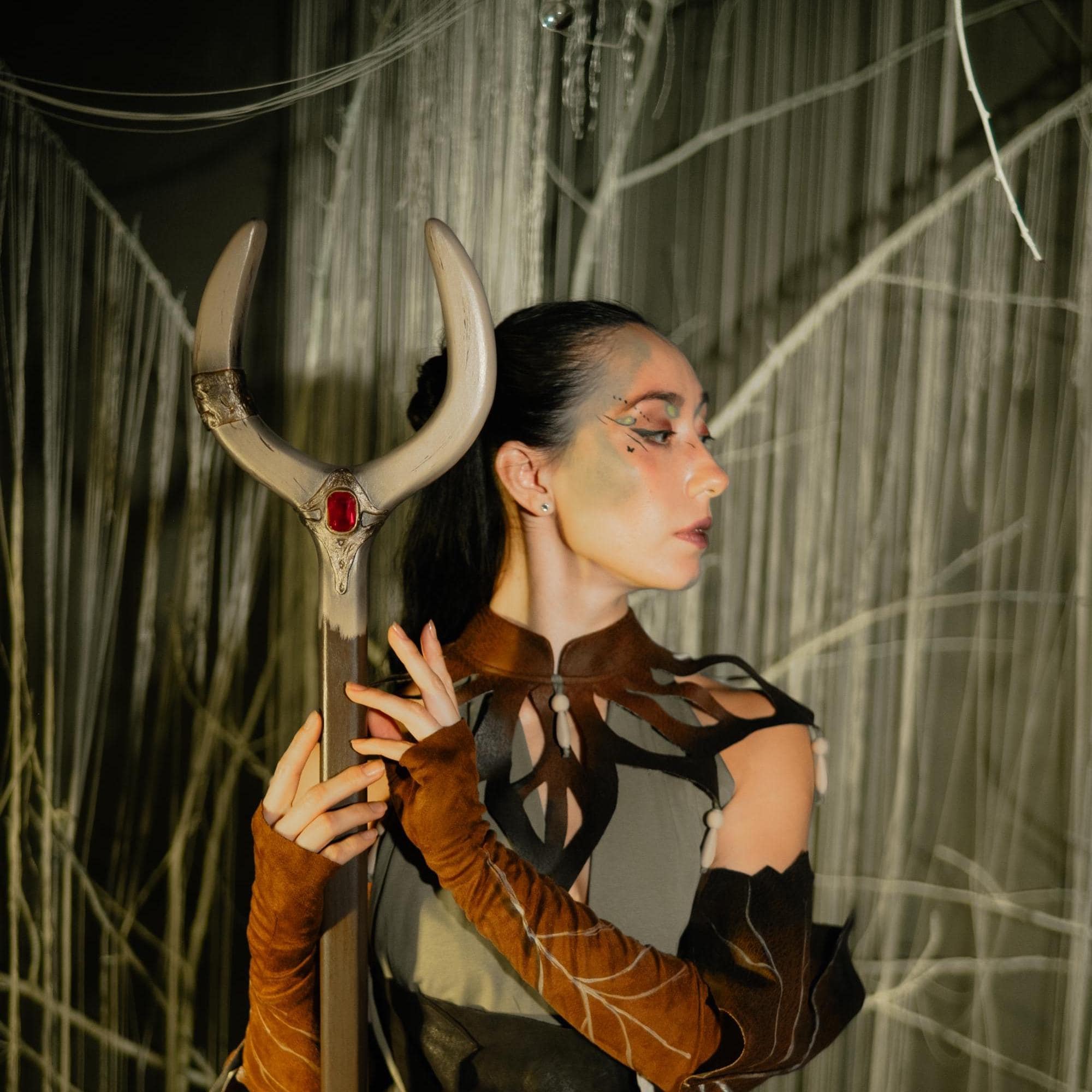 Silver Crescent Staff – The Ember Crown, Wooden Fantasy Ruby Prop, Magic Stick, Crescent Head