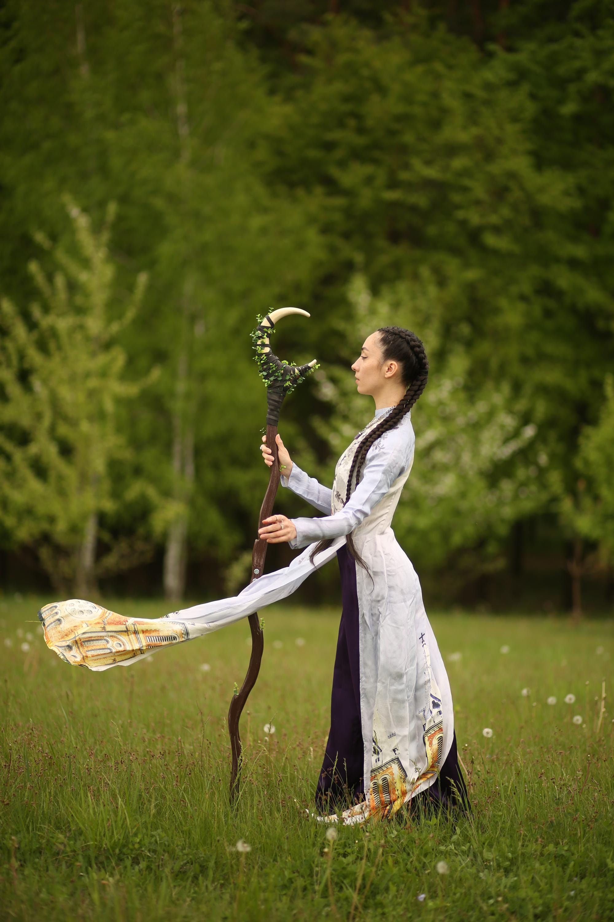 Crescent Moon Staff — Magical Stick Cosplay, Wizard, Witchcraft Draconic Wood, Wicca, Costume Accessories, Wizardry Cosplay, Alder