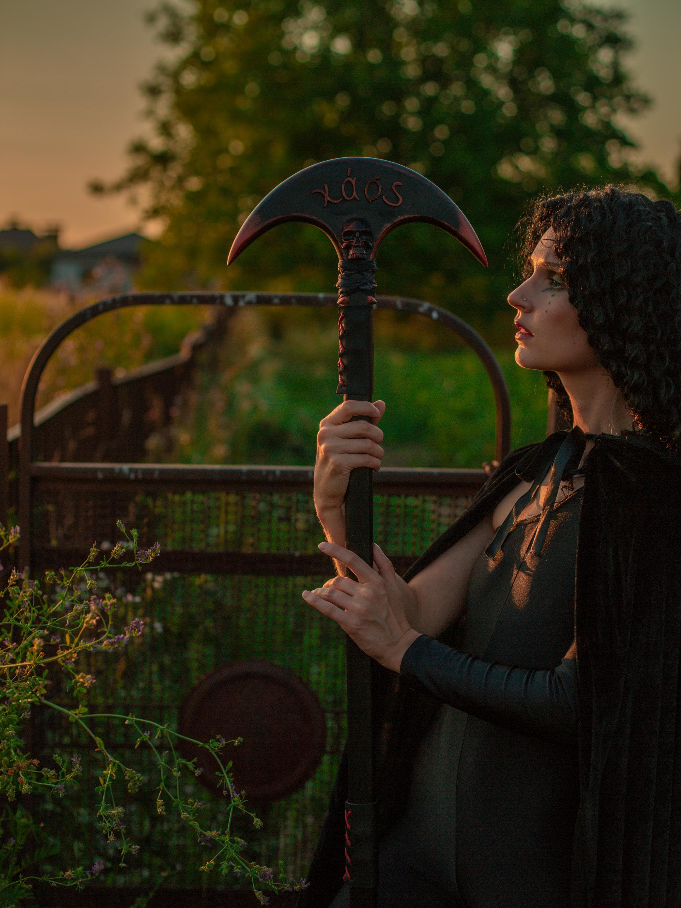 The Chaos Staff – Wooden Fantasy Staff, Dark Mystic Prop, Handcrafted Wizard Decor, Gothic Art Piece, Xaos Cosmic Ritual Staff