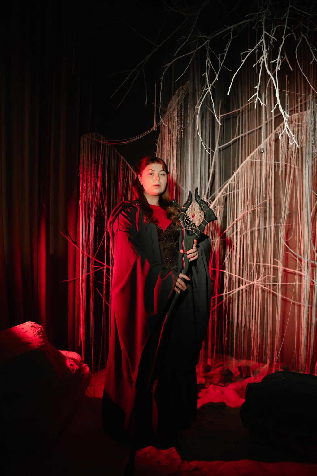 Witch Staff  – The Witch's Snare, Crimson Web Staff, Handcrafted Wooden Fantasy Prop with Dreamcatcher Center, Arcane-Themed Characters