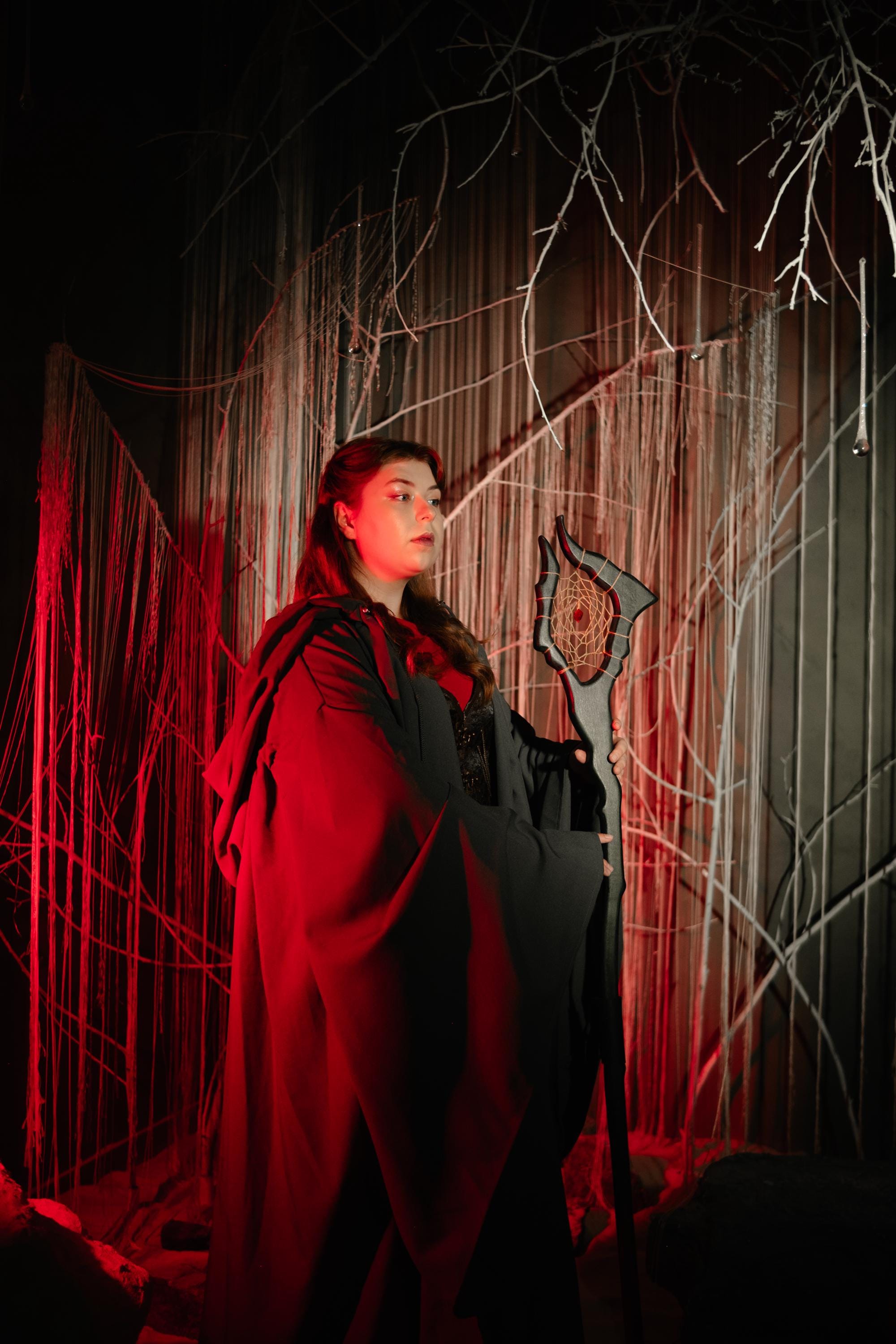 Witch Staff  – The Witch's Snare, Crimson Web Staff, Handcrafted Wooden Fantasy Prop with Dreamcatcher Center, Arcane-Themed Characters