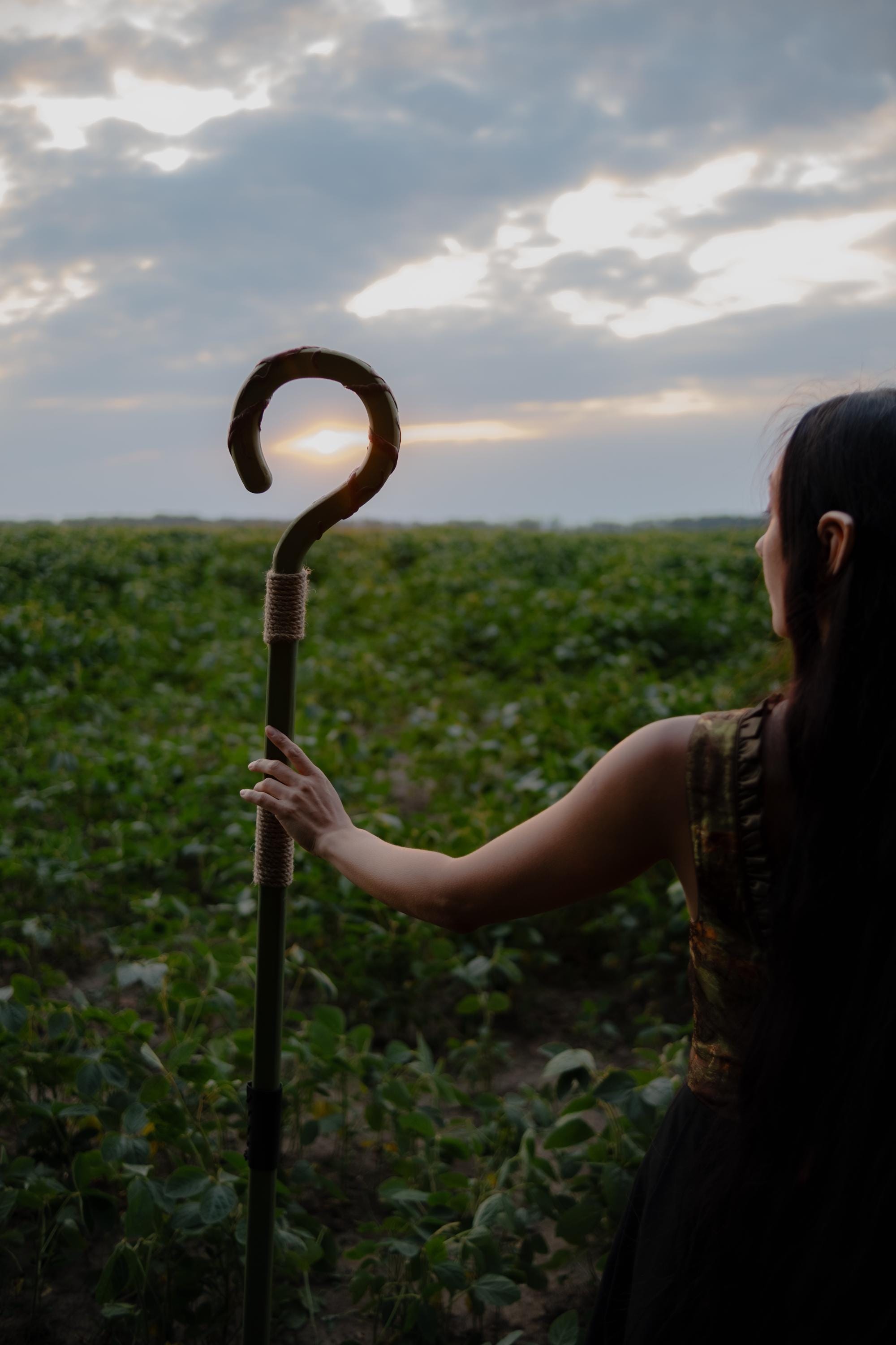 Druid's Root of Life - Wooden Staff, Cosplay, Magic Wand, Fantasy Witch Wizard Costume Accessory