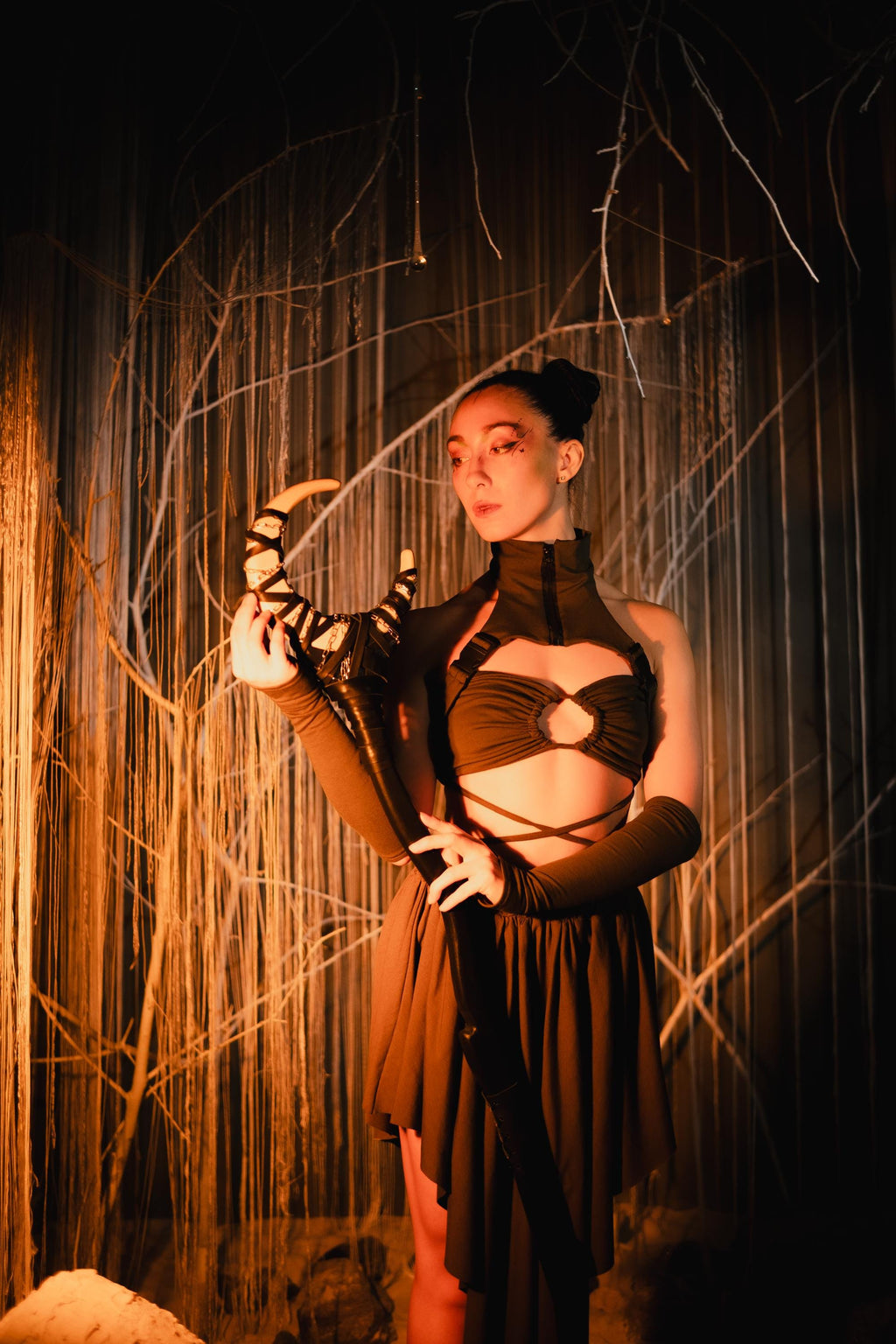 Beige Moon Staff – Ivory Light of Dawn, Wooden Wizard Wand, Handmade Ritual Prop, Fantasy Decor, Natural Alder Wood