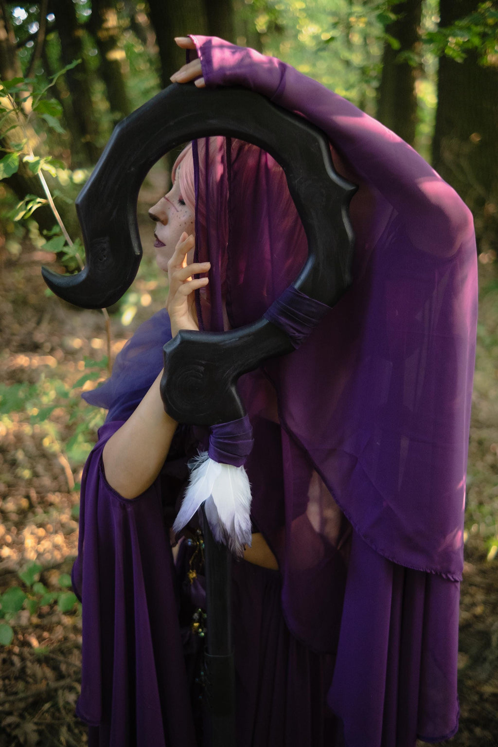 Whisper of the Void Wooden Staff - Dark Fantasy Wizard Staff, Purple Mage Prop, Witchcraft Cosplay Cane with Feathers