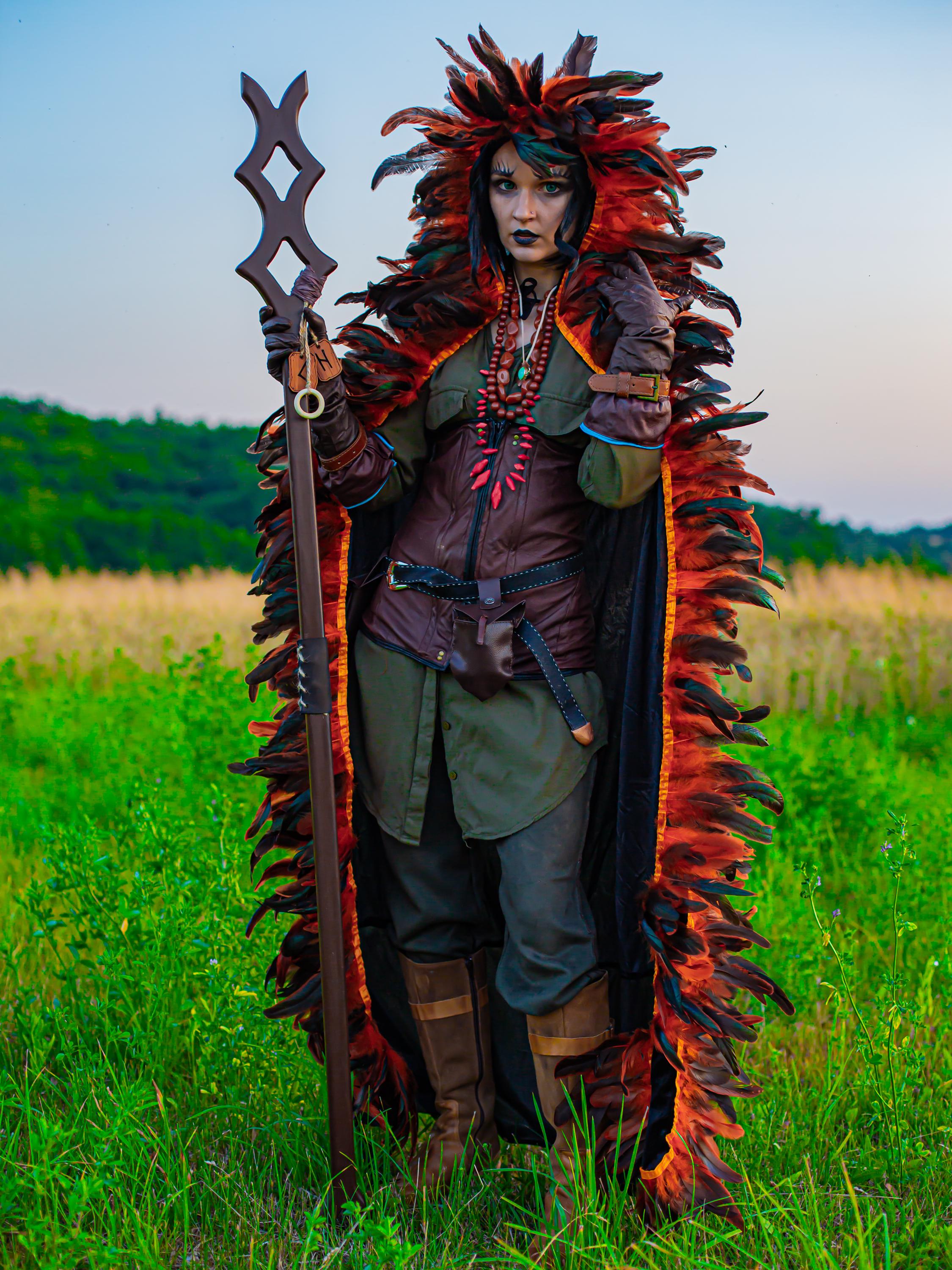 Wolf Soul Staff – Shamanic Wooden Staff, Wild Spirit Totem, Handcrafted Alder Rod, Guardian of the Forest Cosplay Prop